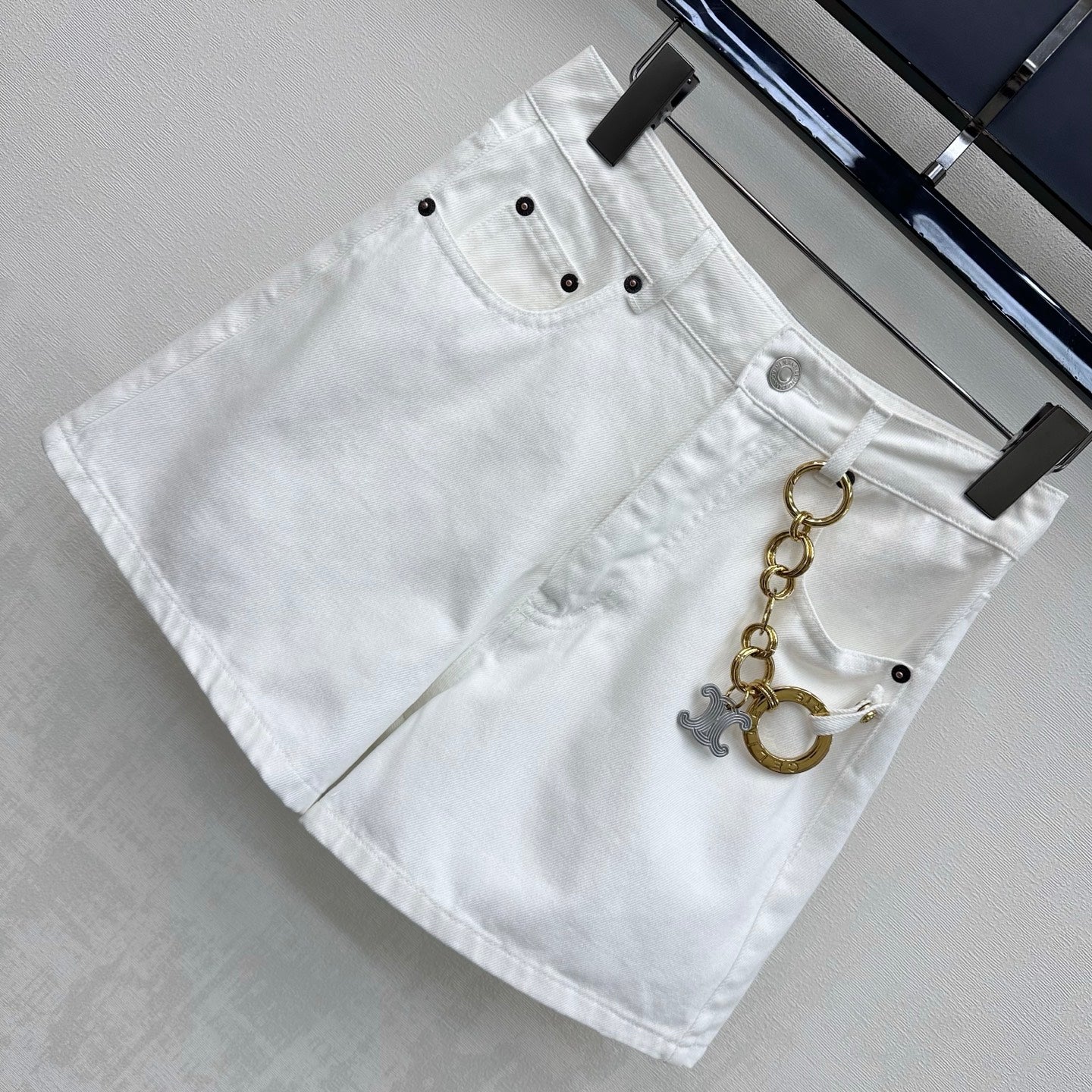Celine 26s Boyfriend Short 002 White Cotton Twill 395456