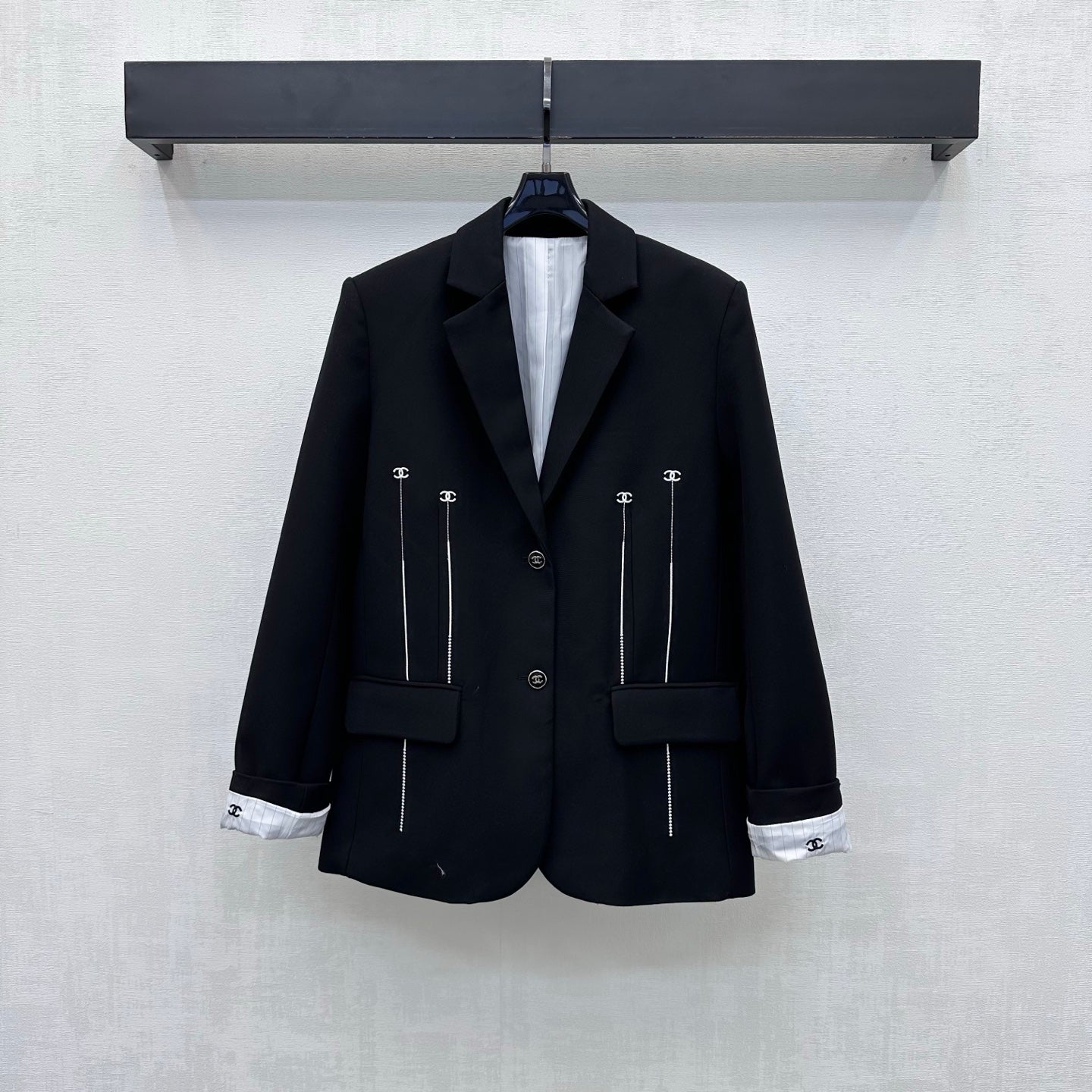 CC 26s Embroidered And Beaded Suit Jacket Black Polyester 422607