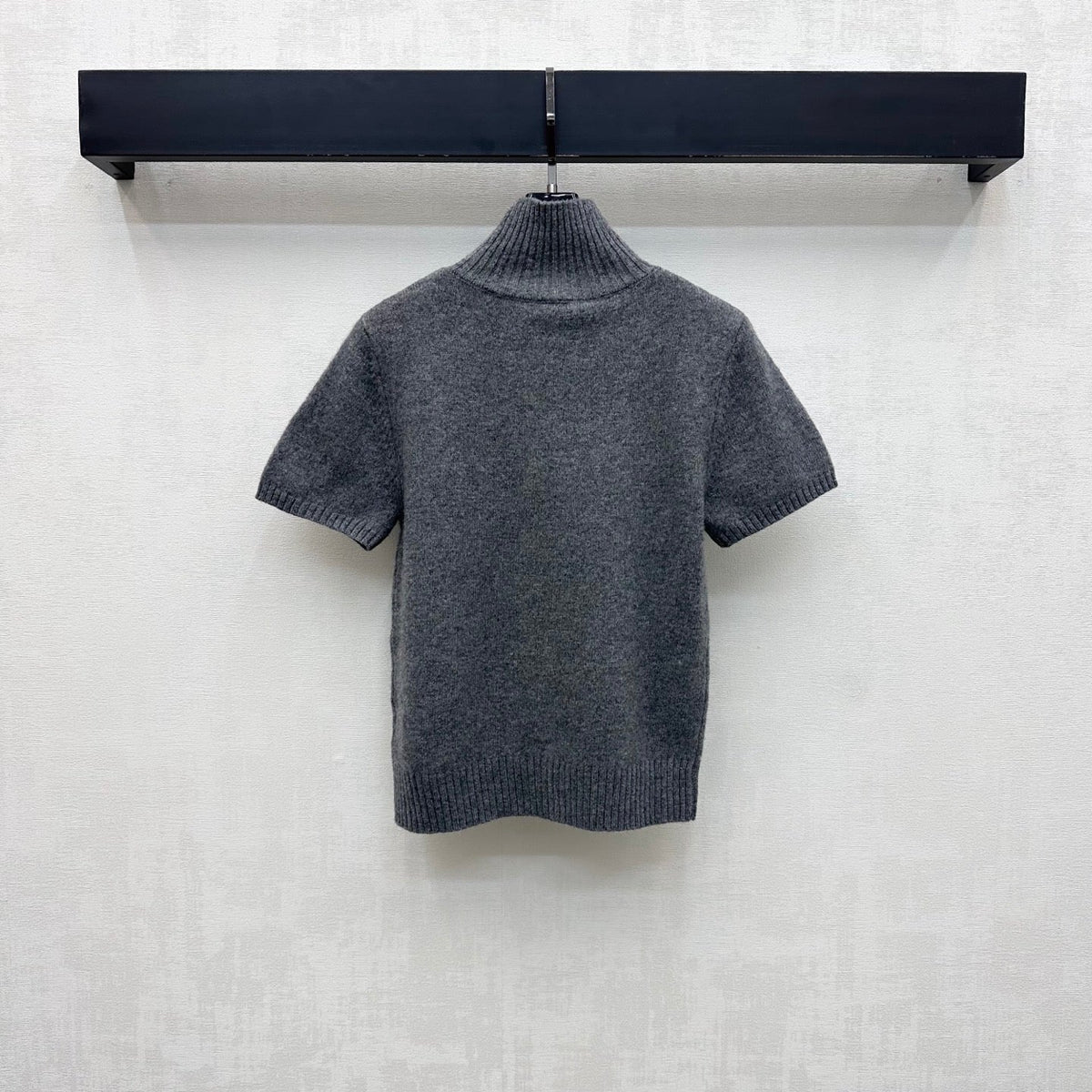 CC 26s Mock Neck Short Sleeve Knit Top Grey Wool Blend 434116