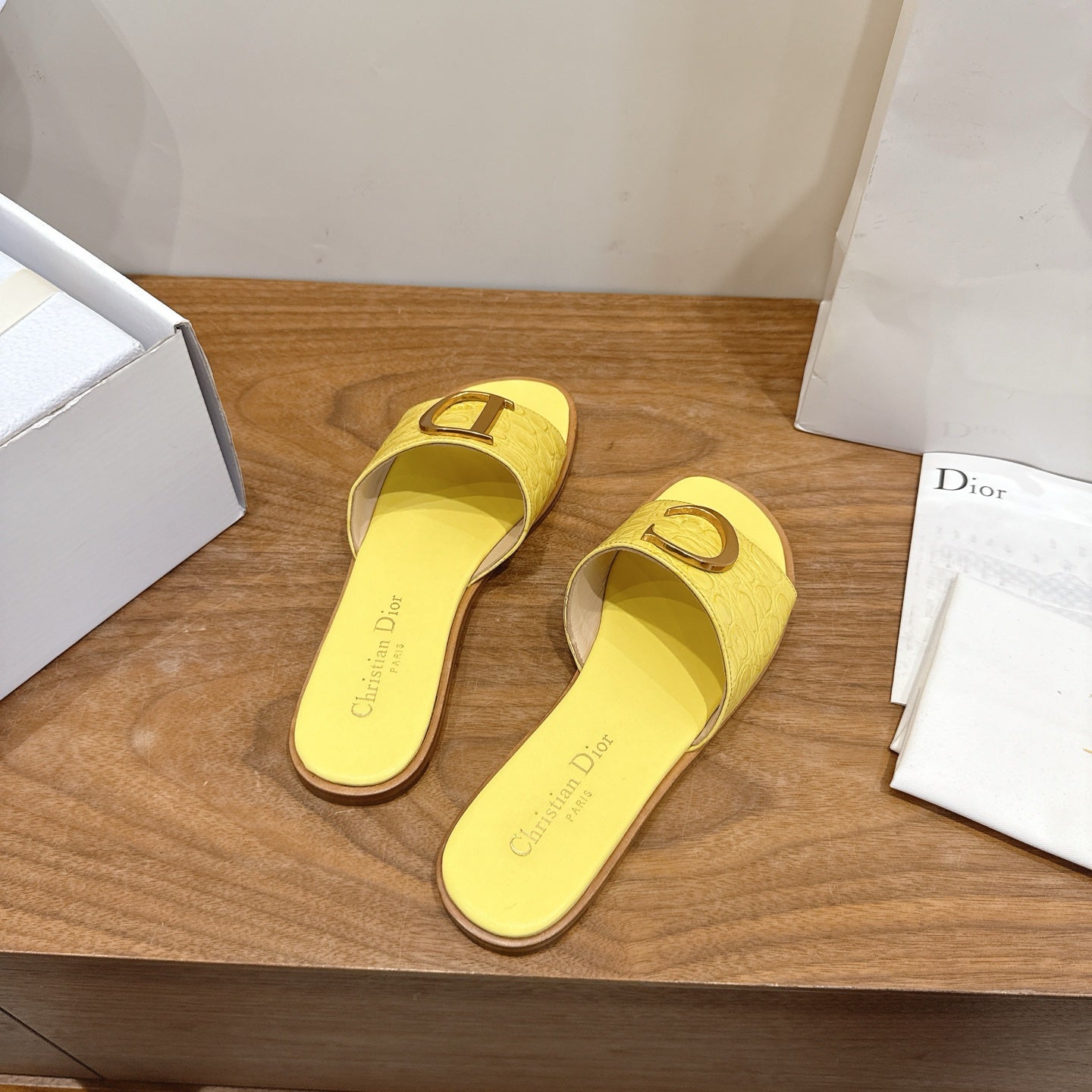 CD 26s Montaigne Slides Yellow Alligator – Effect Leather 998814