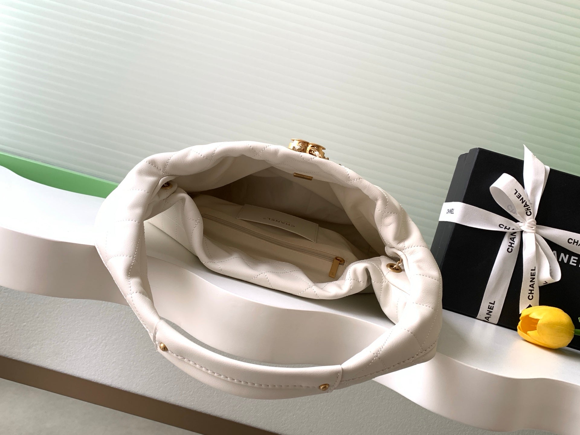 CC 2025 Hobo Bag 45cm White Calfskin