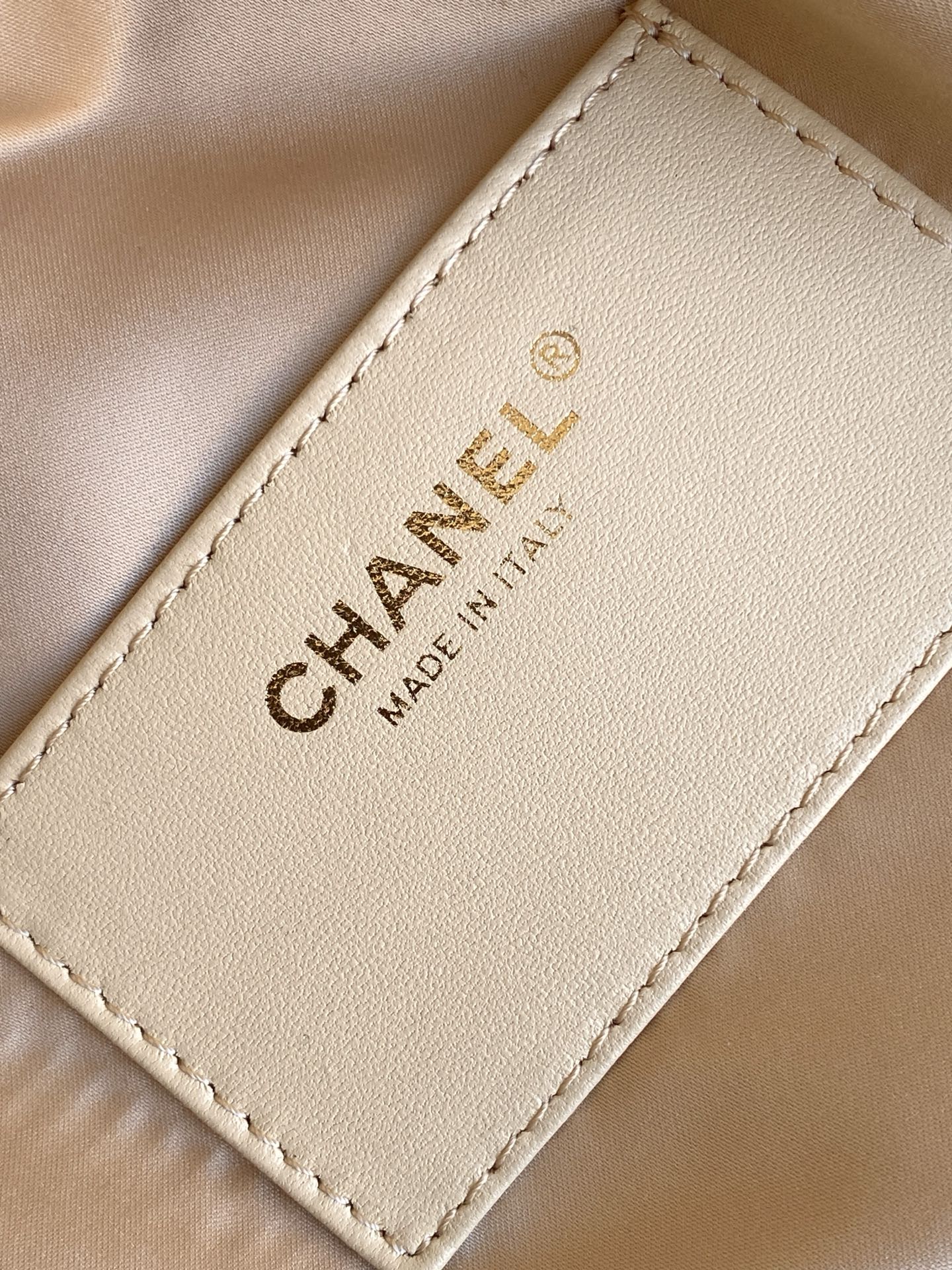 CC 25C Hobo Bag 30cm Beige Grained Calfskin