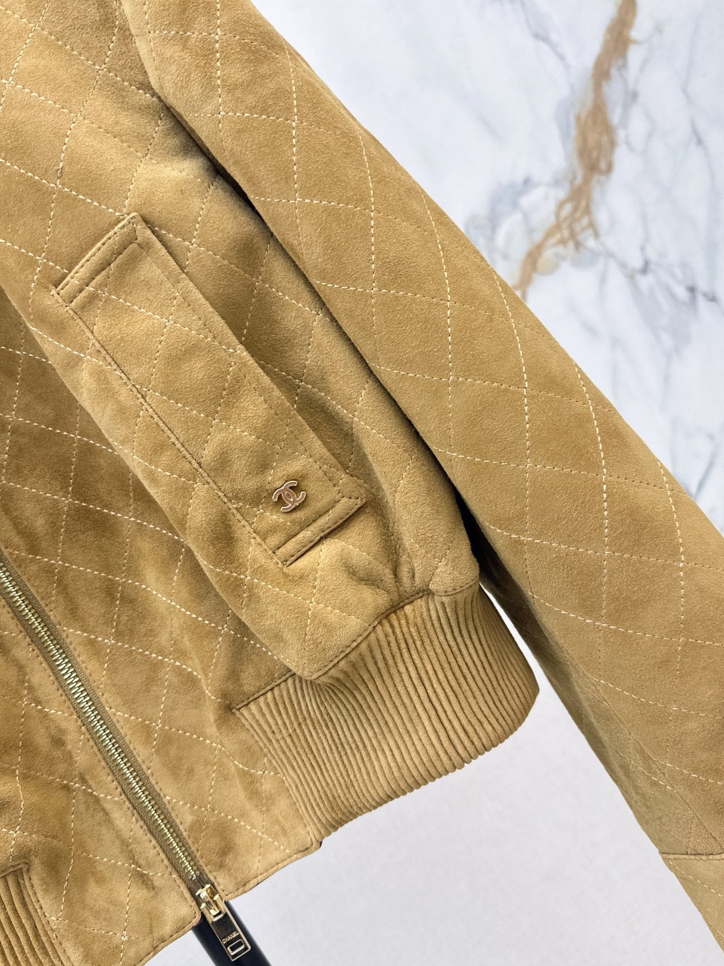 CC 26s Diamond Pattern Stitched Collar Jacket Beige Suede 416137