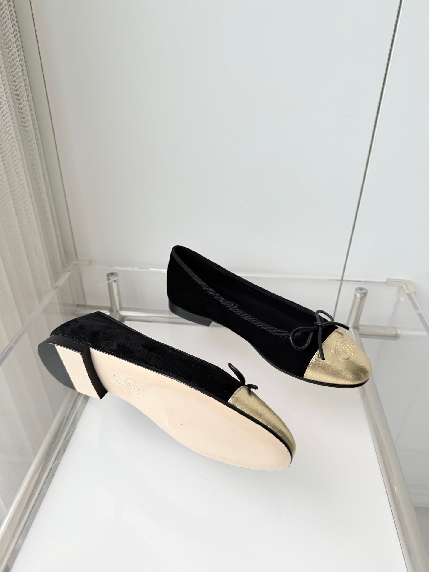 Chanel 2026 Ballet Flat Black Gold Velvet Lambskin 697401
