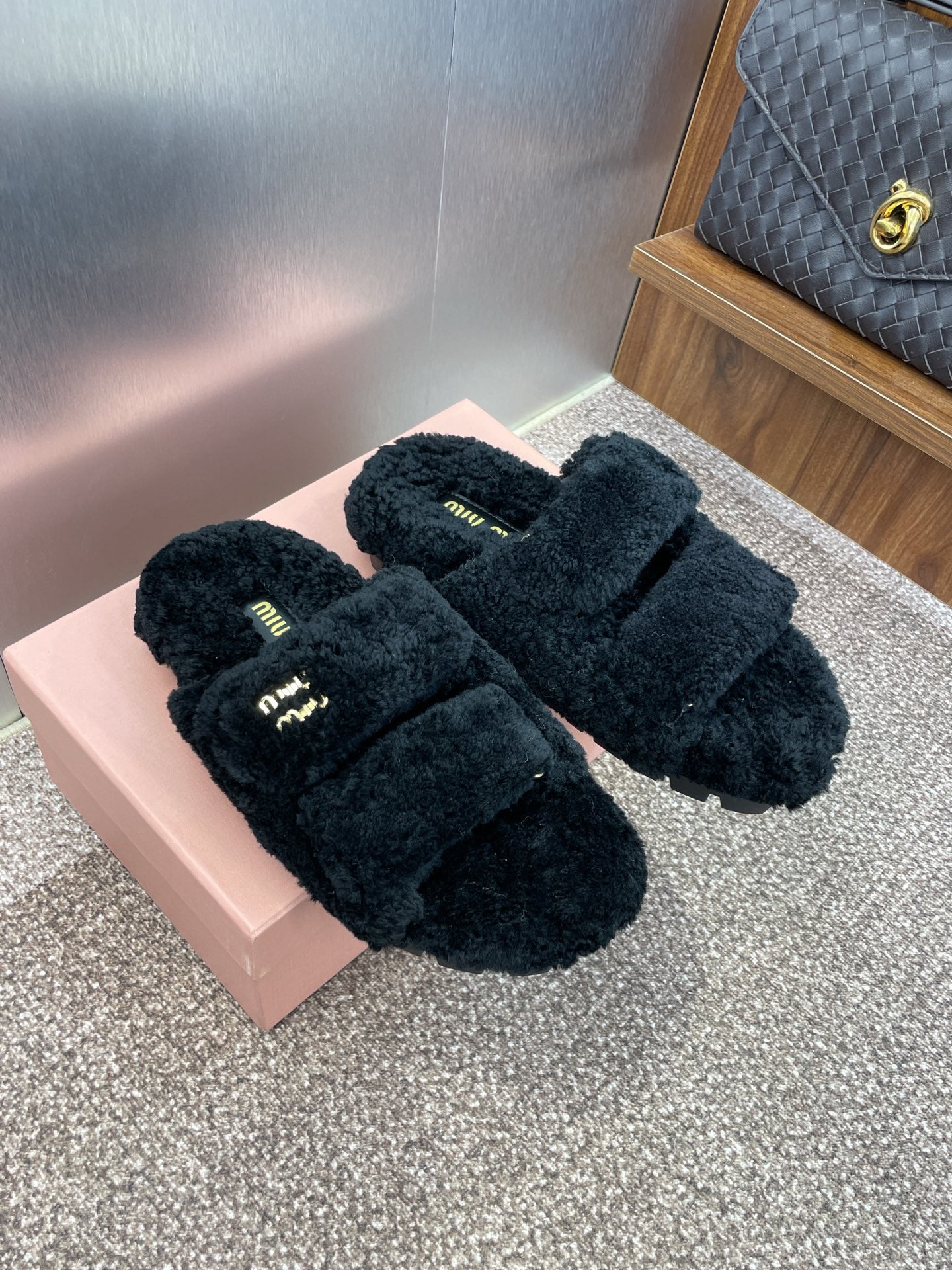 Miu Velcro Slippers Black Lambswool 508823