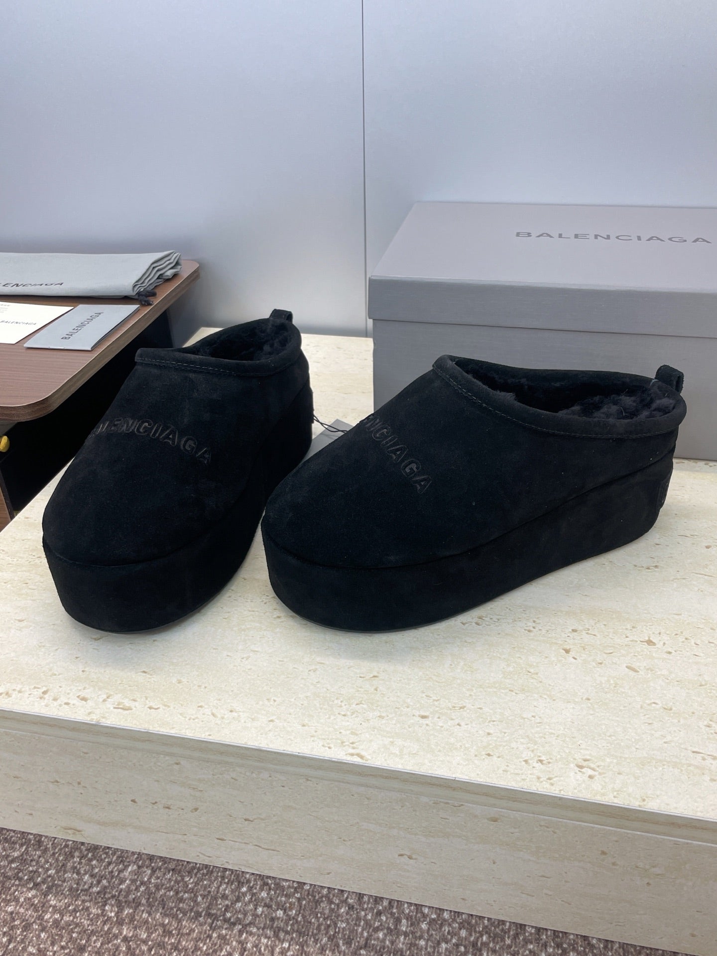 Balenciaga Alaska Slide Full Black Suede 551899