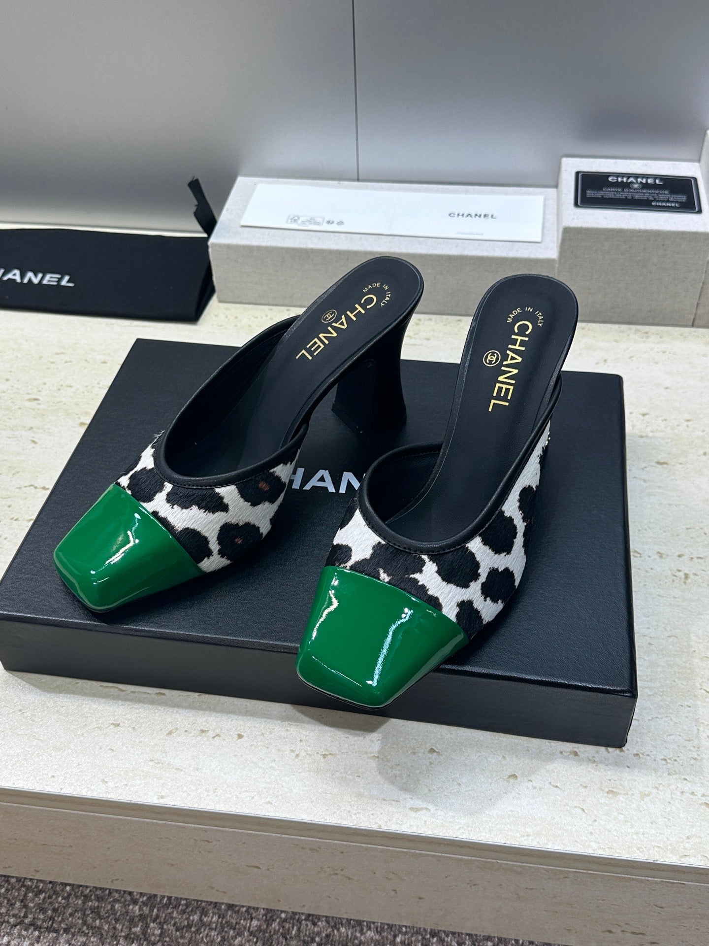 CC Square Toe Color-Blocked Mule 9cm Teal Green Horsehair Patent Leather 830459