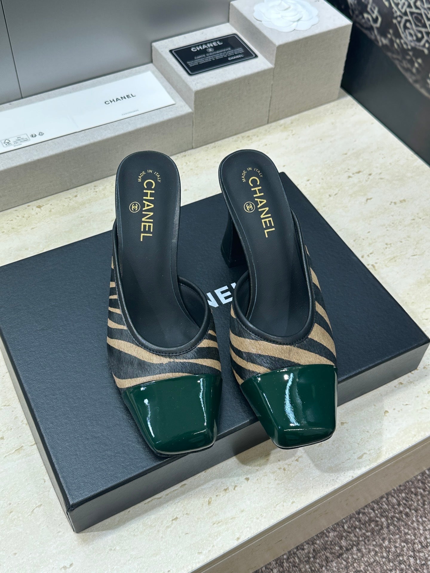 CC Square Toe Color-Blocked Mule 9cm Teal Green Horsehair Patent Leather 830460