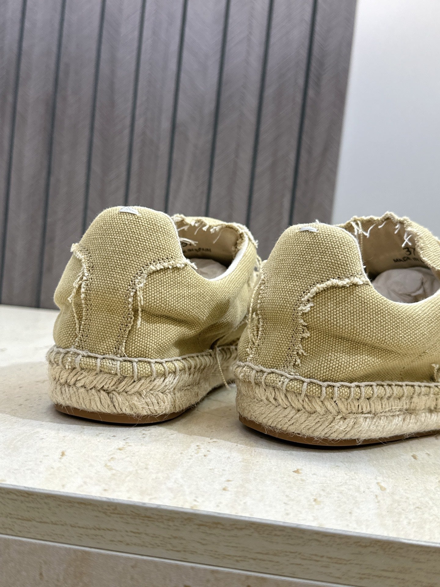 MM6 Replica Frayed Sneakers Khaki Espadrille Canvas 959426