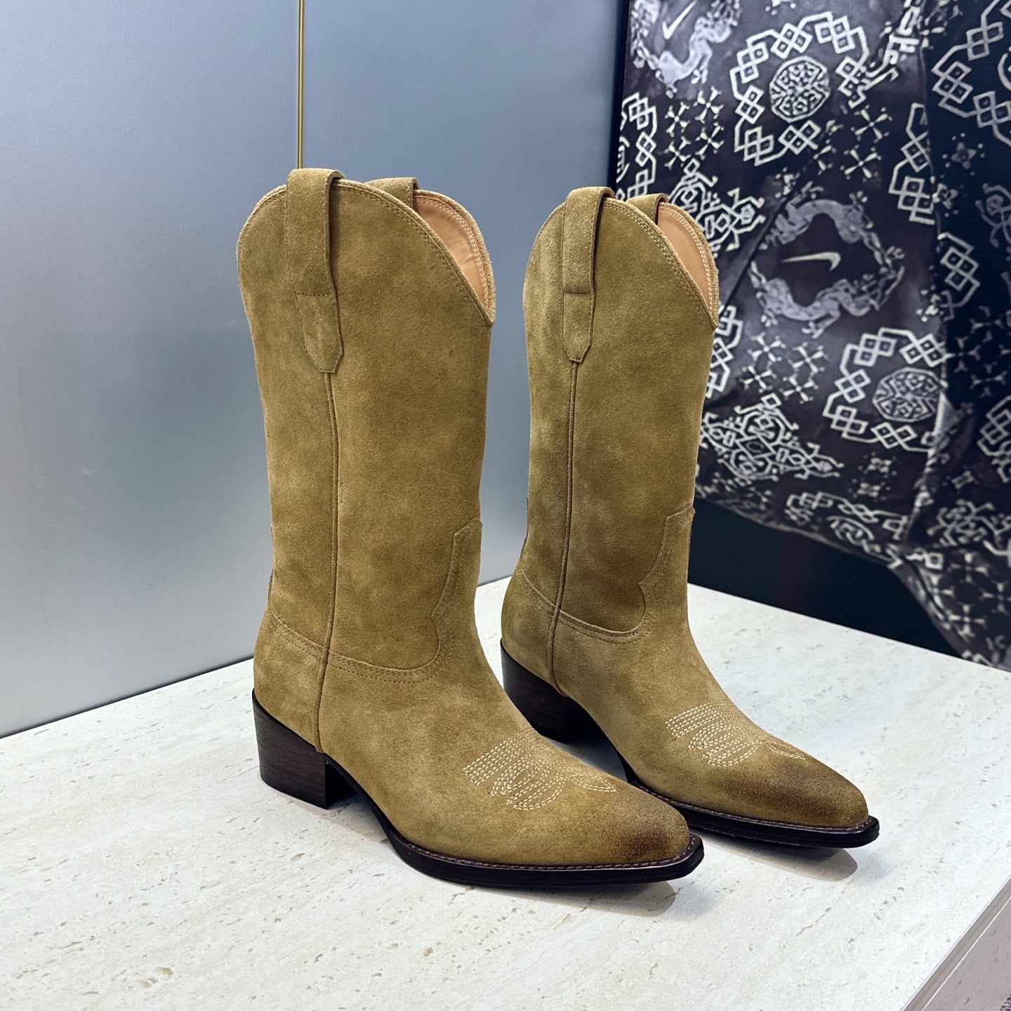 Celine 26s Mid-Calf Boots 4.5cm Khaki Suede 959452