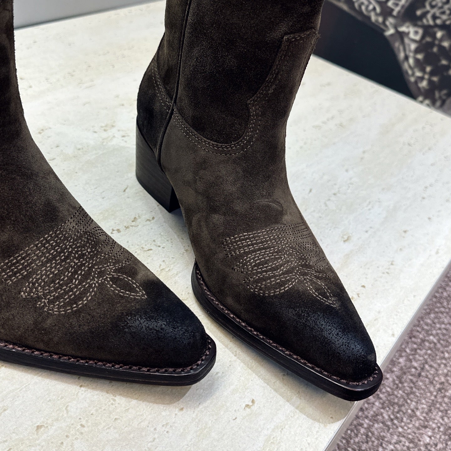 Celine 26s Mid-Calf Boots 4.5cm Taupe Suede 959453
