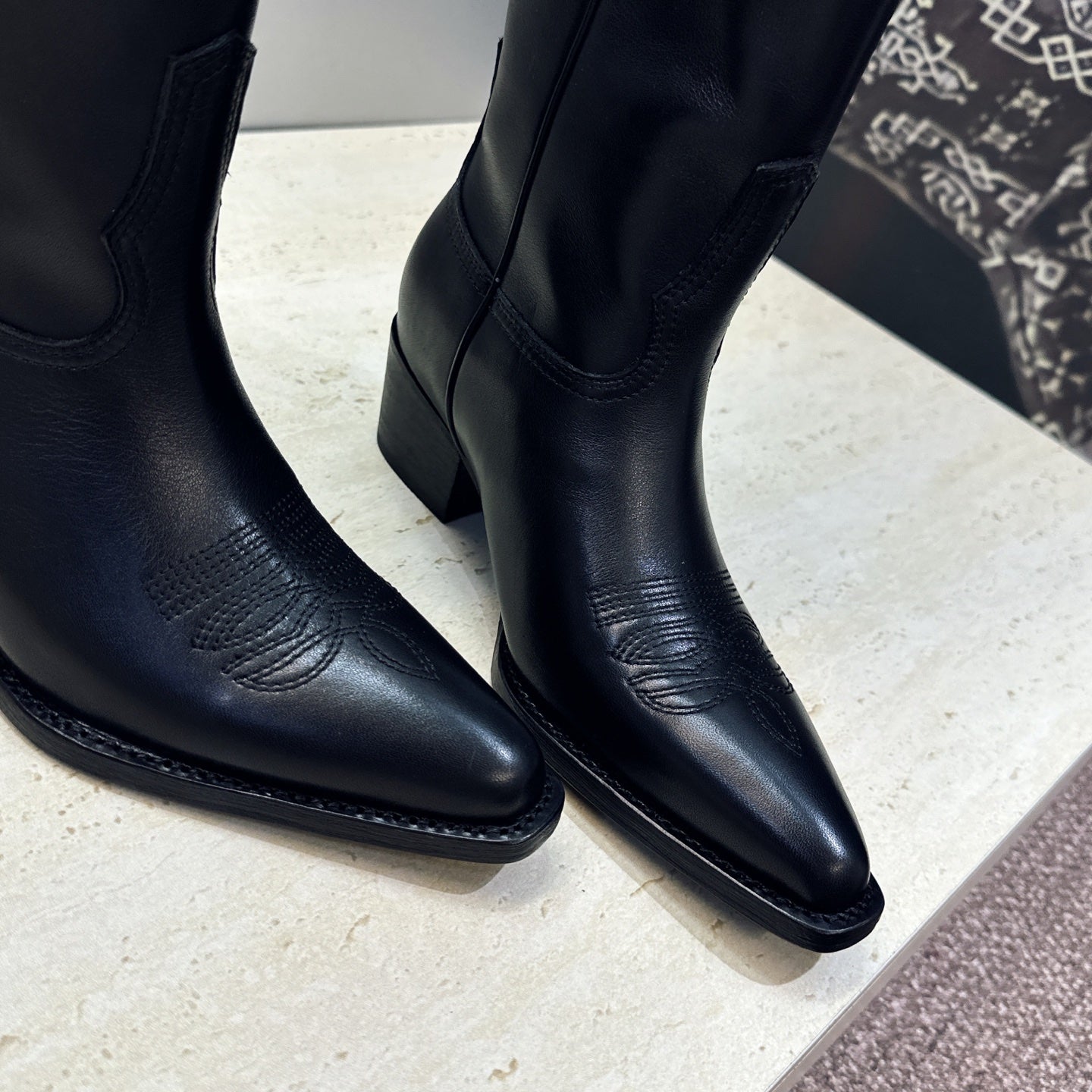 Celine 26s Mid-Calf Boots 4.5cm Black Cowhide 959456
