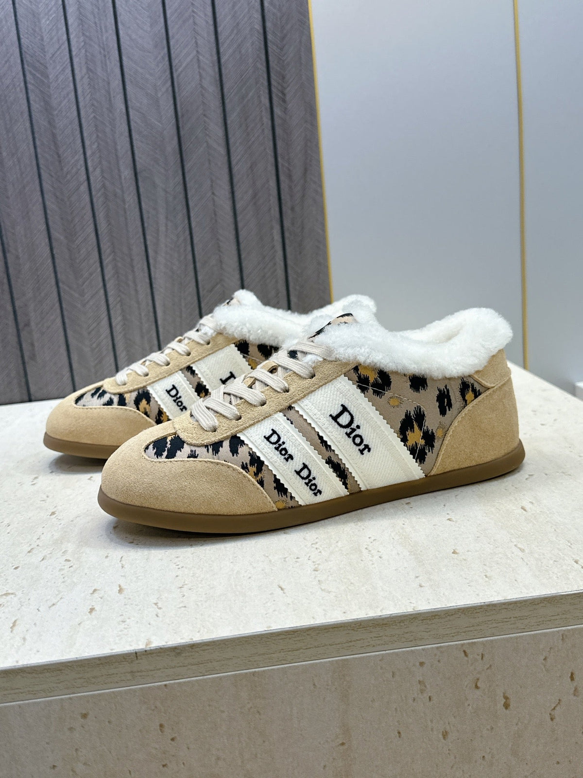 CD 26s Chrono Sneakers Leopard Beige Suede Shearling 118423