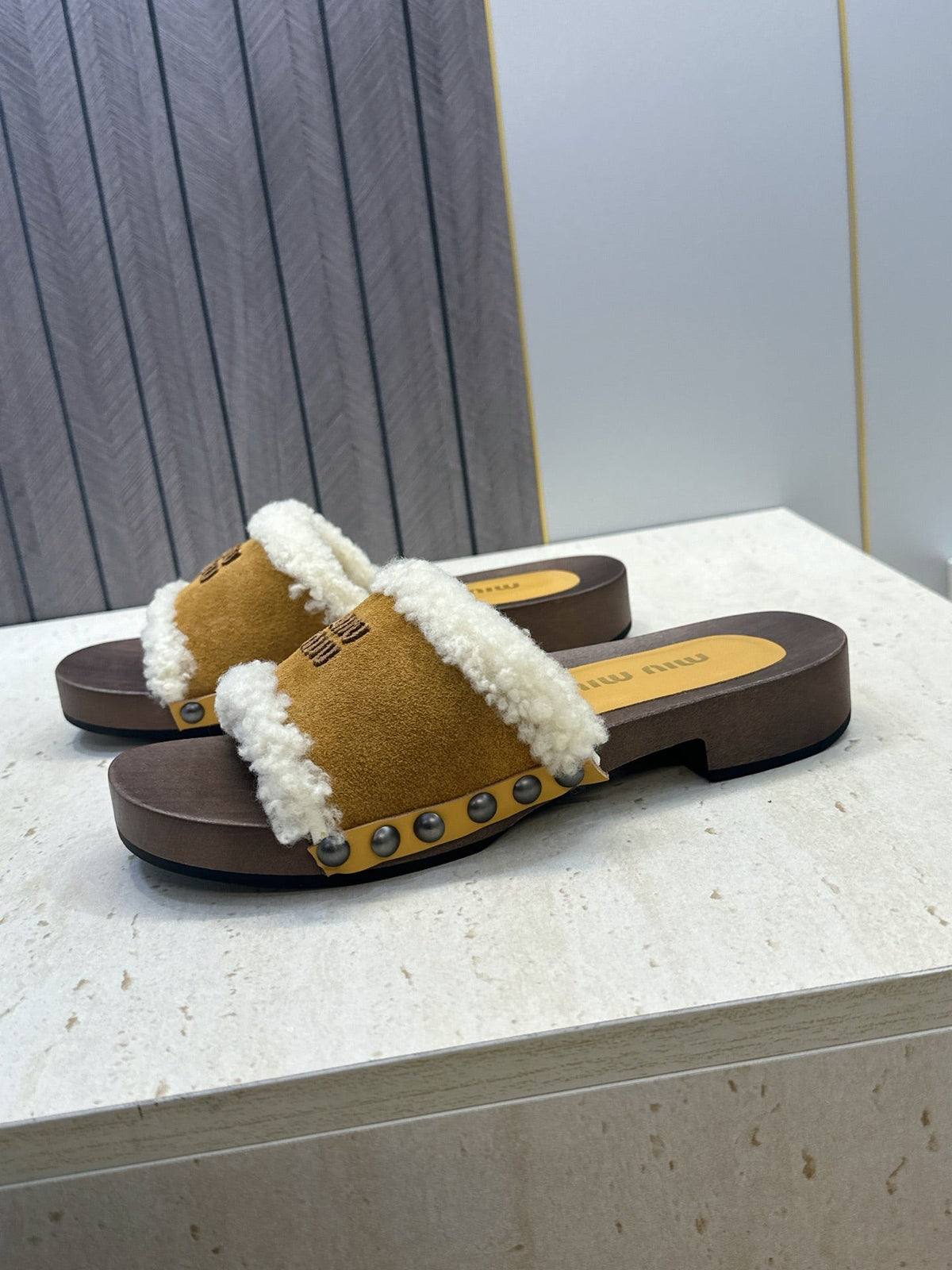 Miu Miu Clog Sandals Yellow Suede Fur 118378