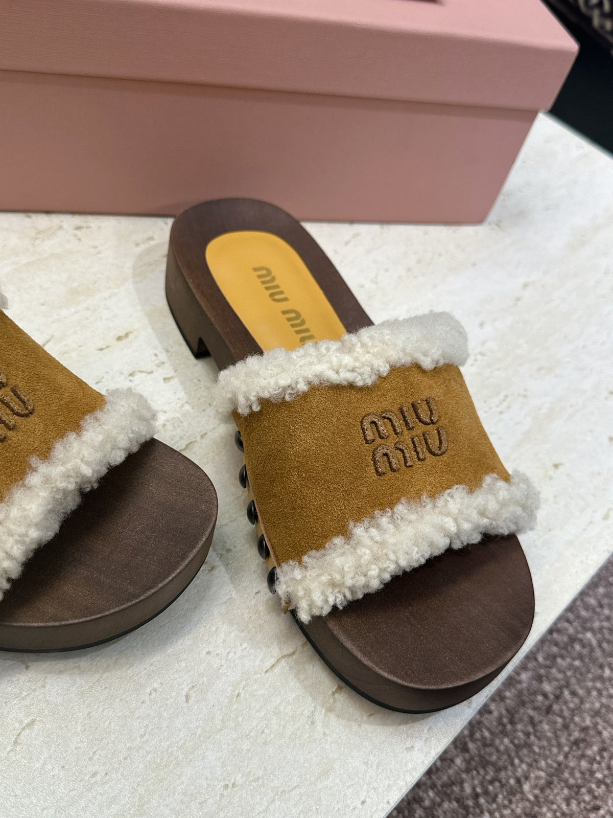 Miu Miu Clog Sandals Yellow Suede Fur 118378