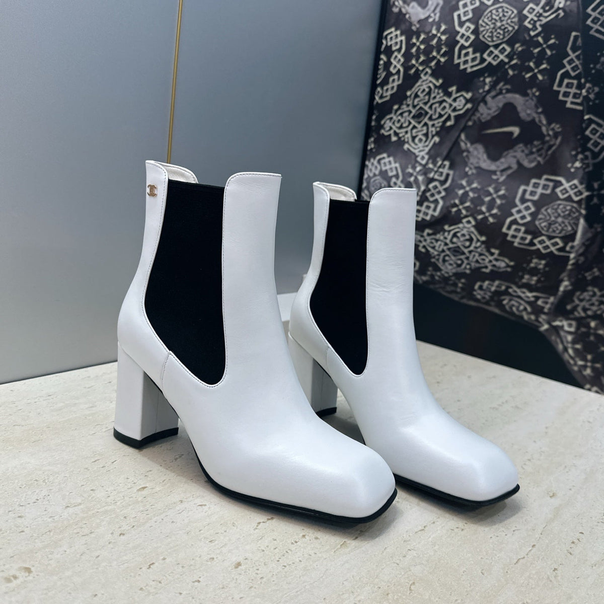 CC 26S Chelsea Ankle Boots 7.5cm White Calfskin 118738