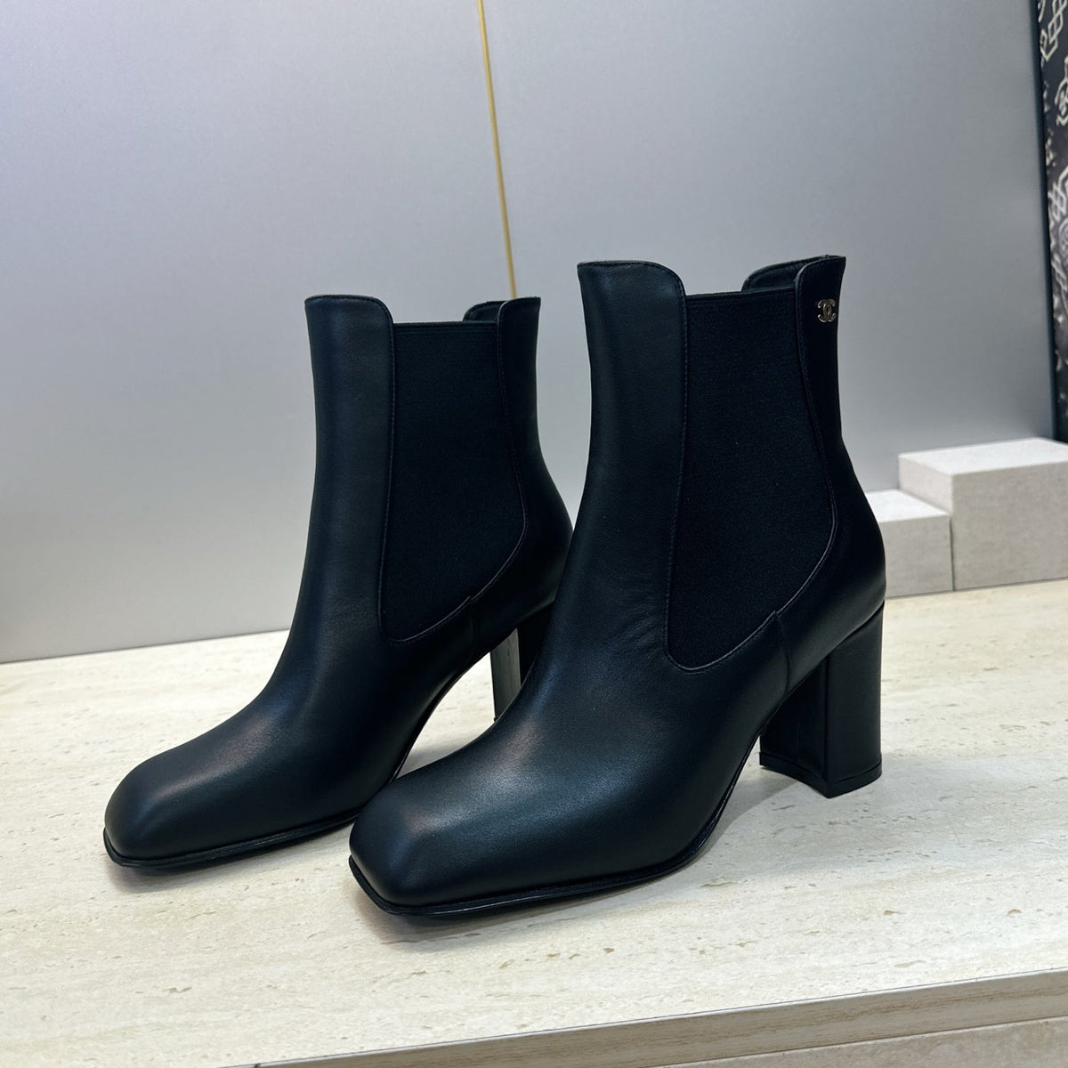 CC 26S Chelsea Ankle Boots 7.5cm Black Calfskin 118739