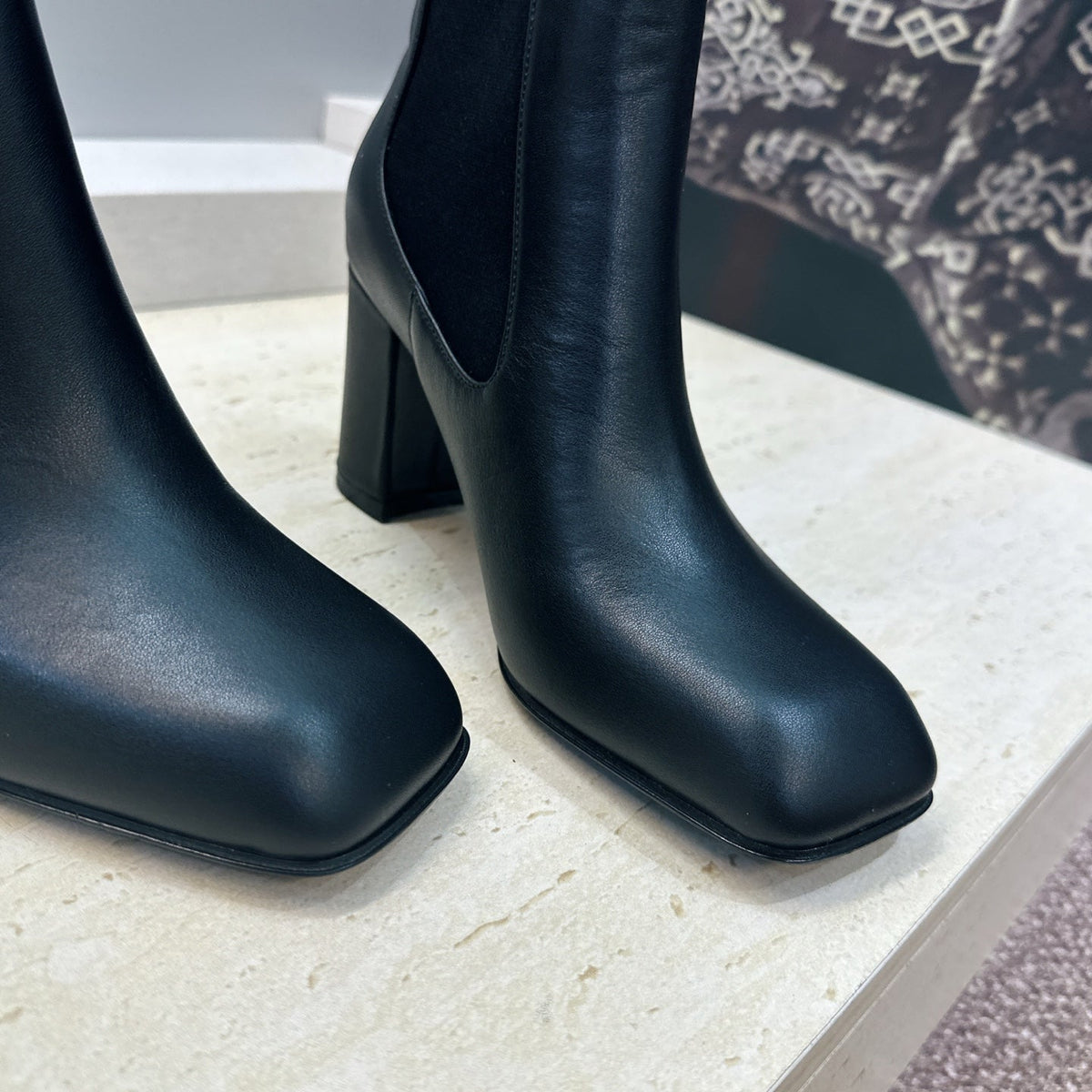 CC 26S Chelsea Ankle Boots 7.5cm Black Calfskin 118739