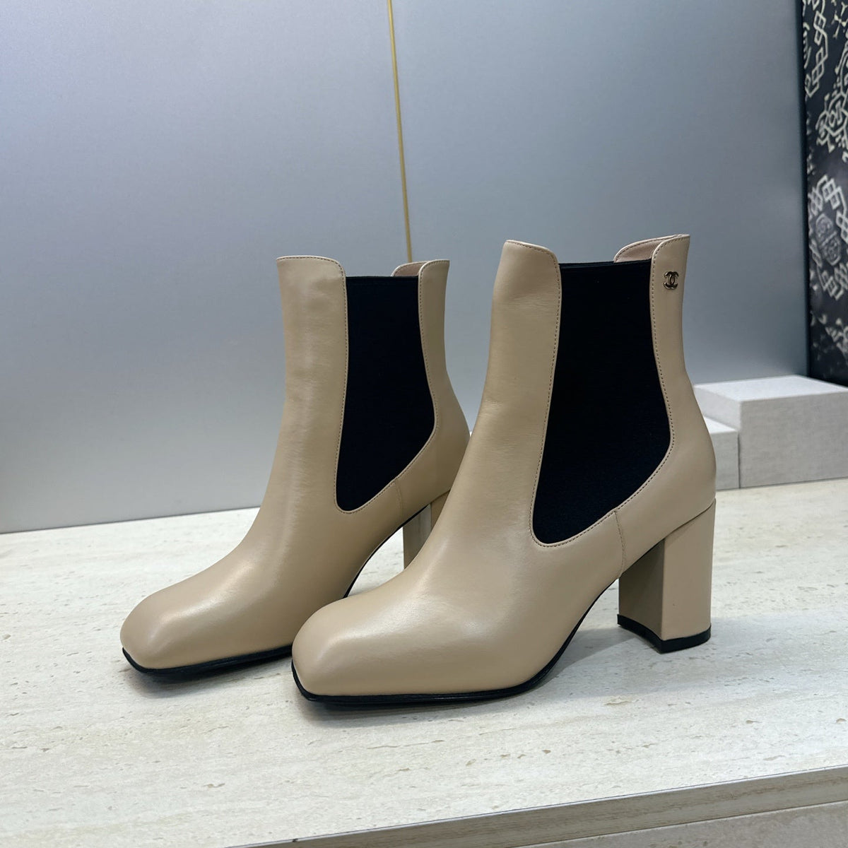 CC 26S Chelsea Ankle Boots 7.5cm Beige Calfskin 118740