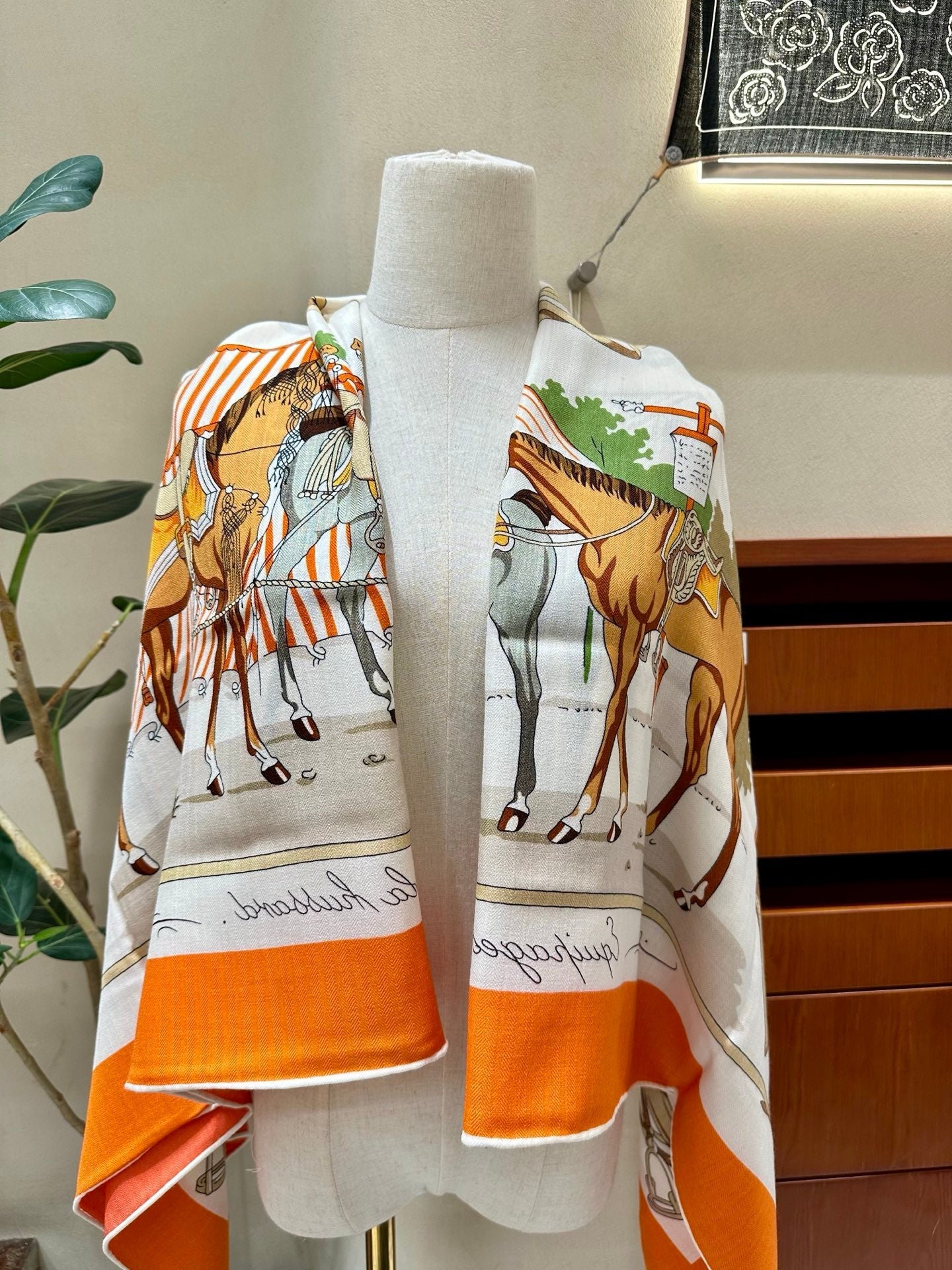 HM 26s Scarf 140 In Cashmere And Silk 216075