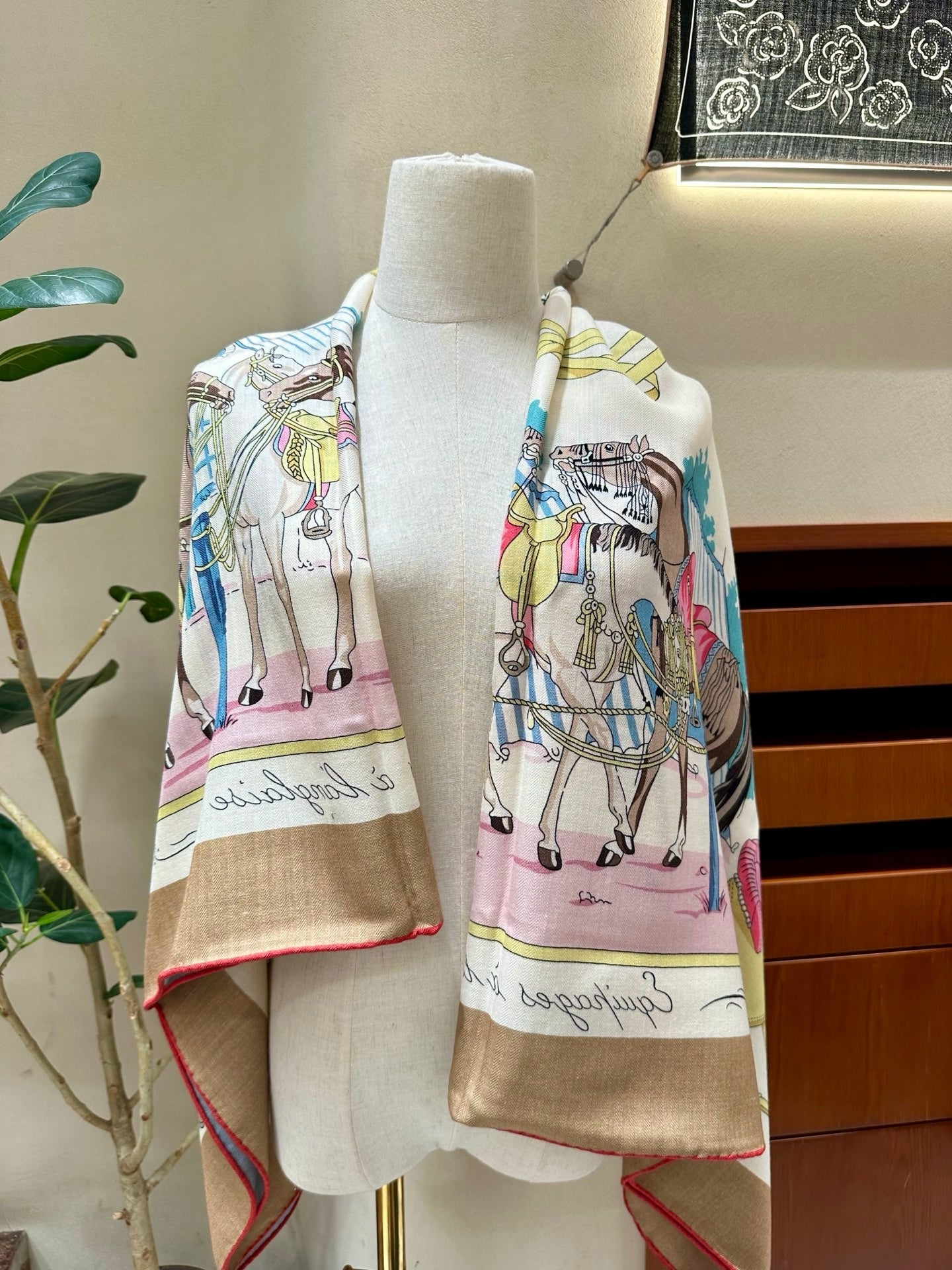 HM 26s Scarf 140 In Cashmere And Silk 216077