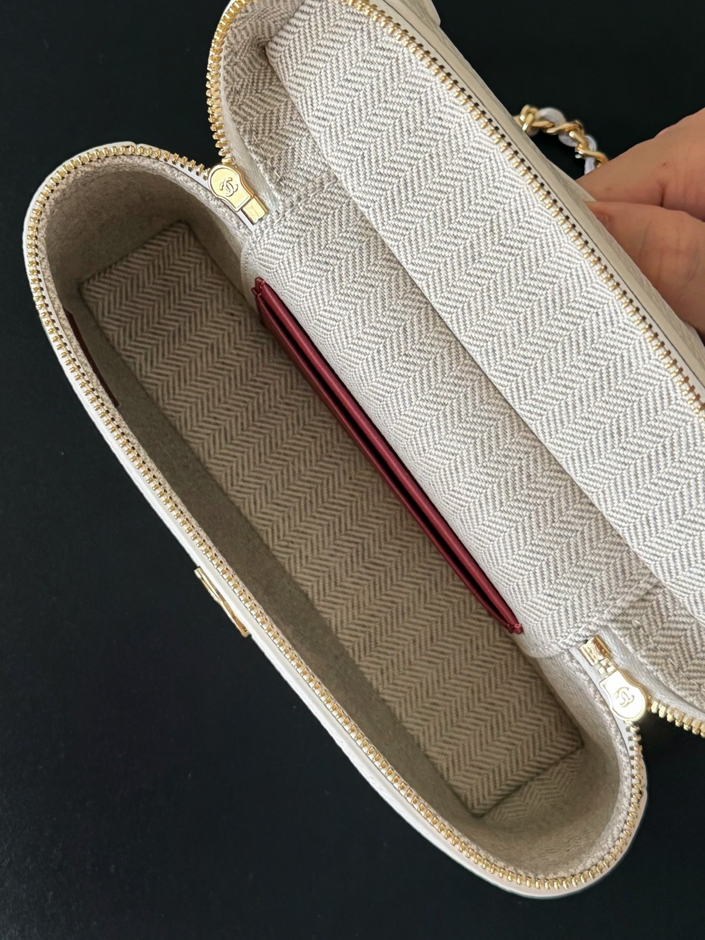 CC 26s Vanity Bag 19.5cm White Cowhide
