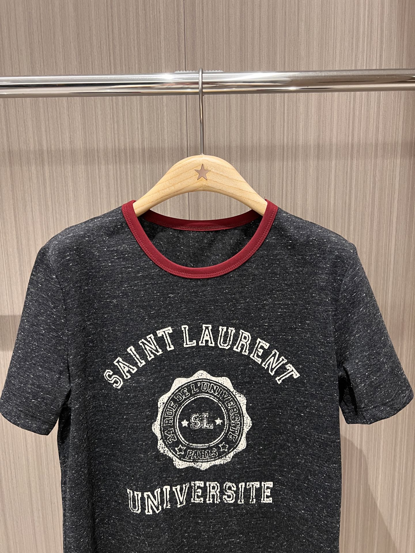 YSL Red Collar Logo Badge T-shirt Gray Cotton