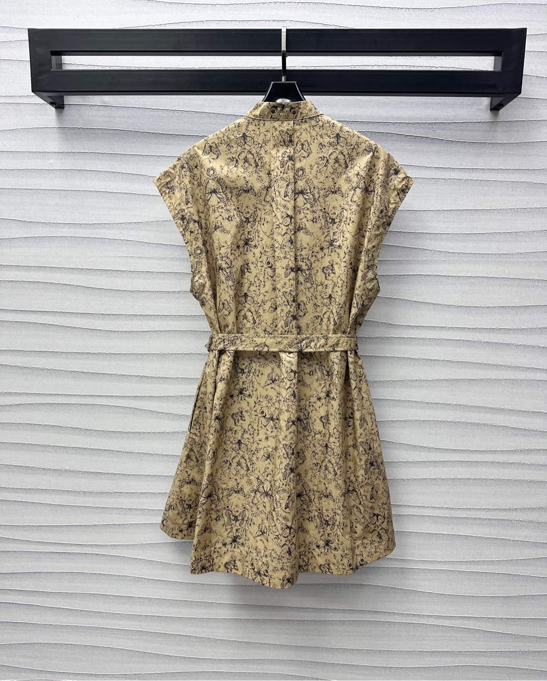 CD Short Belted Shirtdress Beige Cotton Gabardine with Black Motif