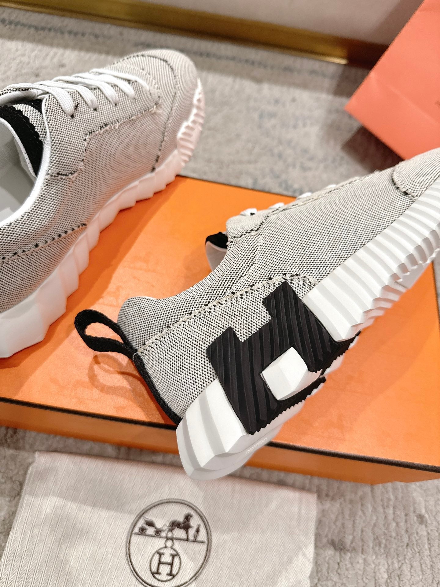 HM Bouncing Sneaker Light Grey Mix Black Canvas 581316