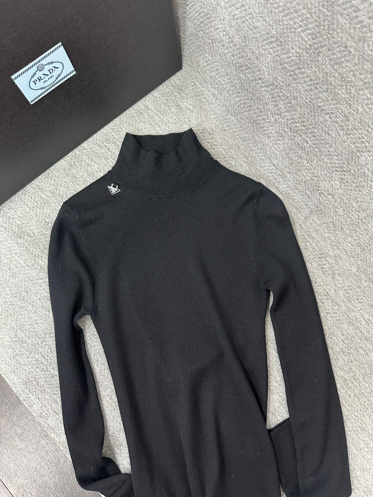 Prada Turtleneck Stretch Black Wool 336821