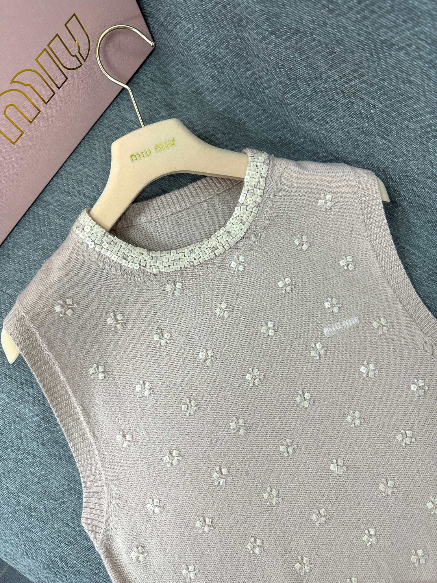 Miu Sequin Sleeveless Top Beige Wool 345347