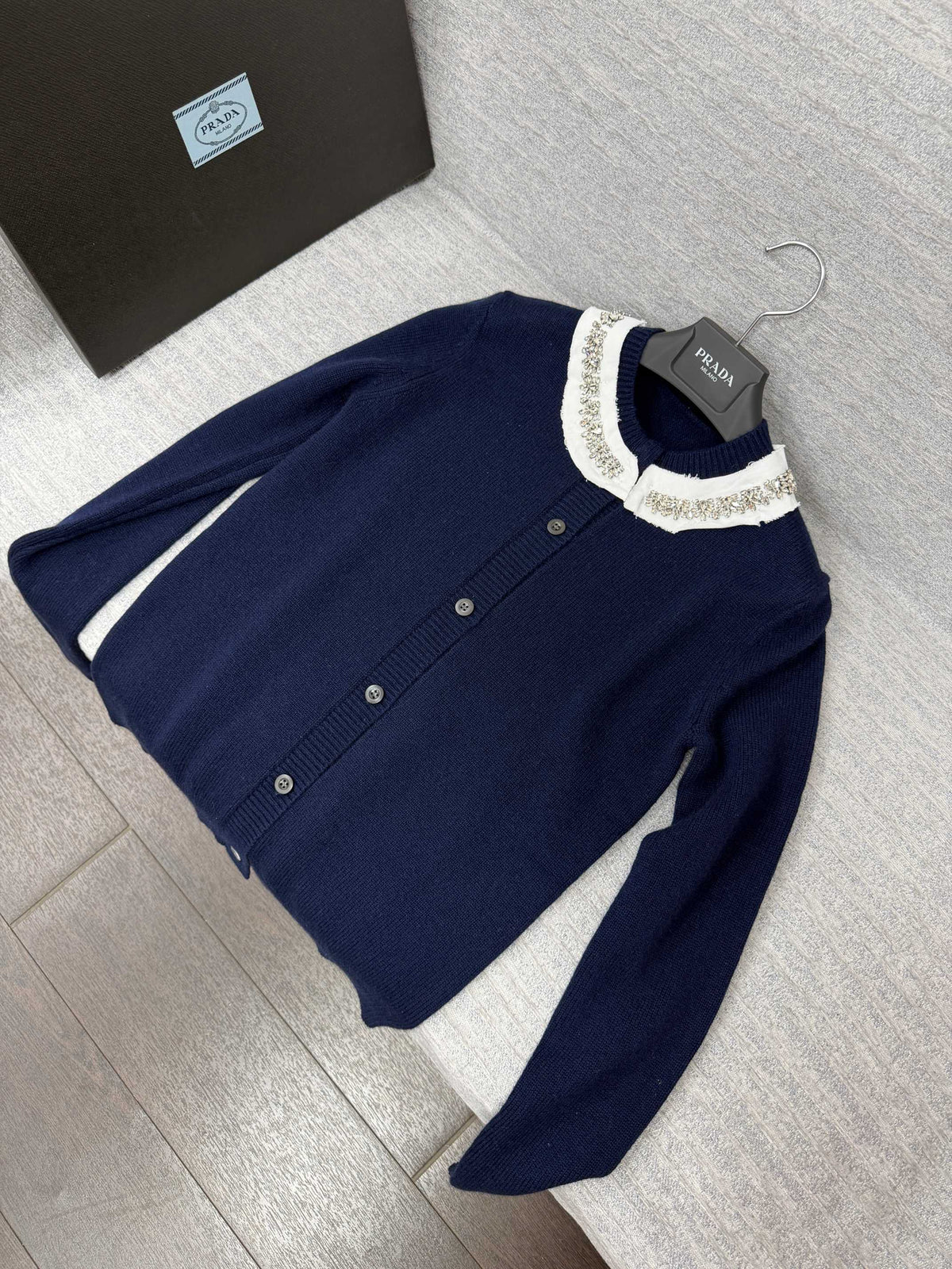 Prada 26s Knit Cardigan Navy Blue Virgin Wool Cashmere Crystal Embellished Collar 442023