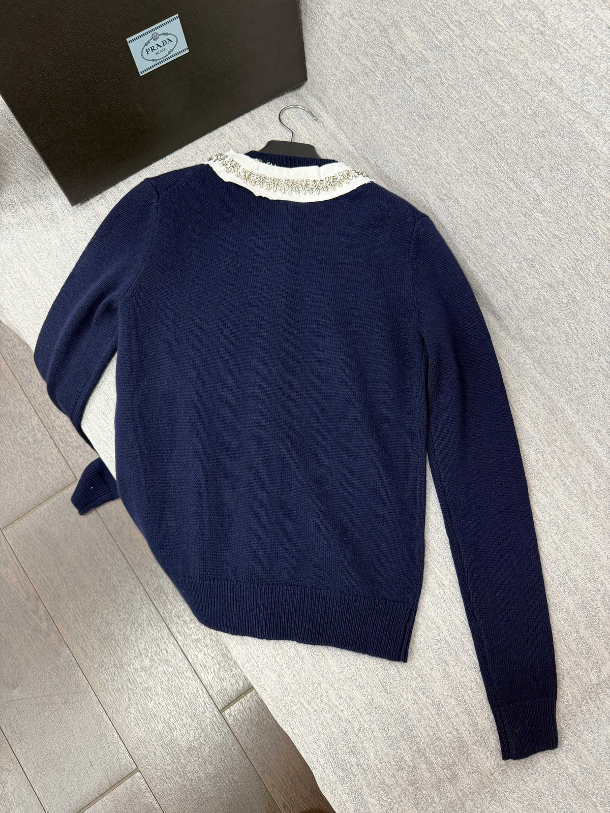 Prada 26s Knit Cardigan Navy Blue Virgin Wool Cashmere Crystal Embellished Collar 442023