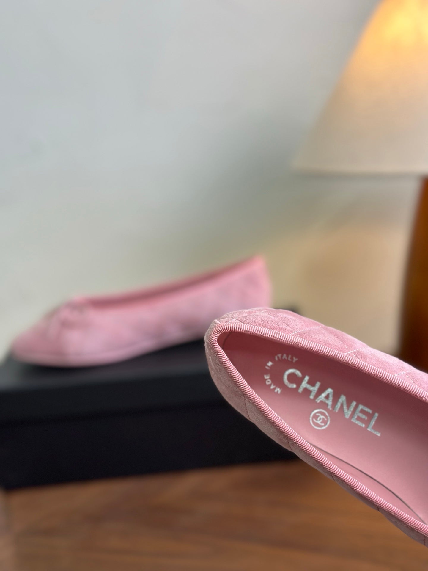 CC 26s Ballet Flat Light Pink Suede 938168