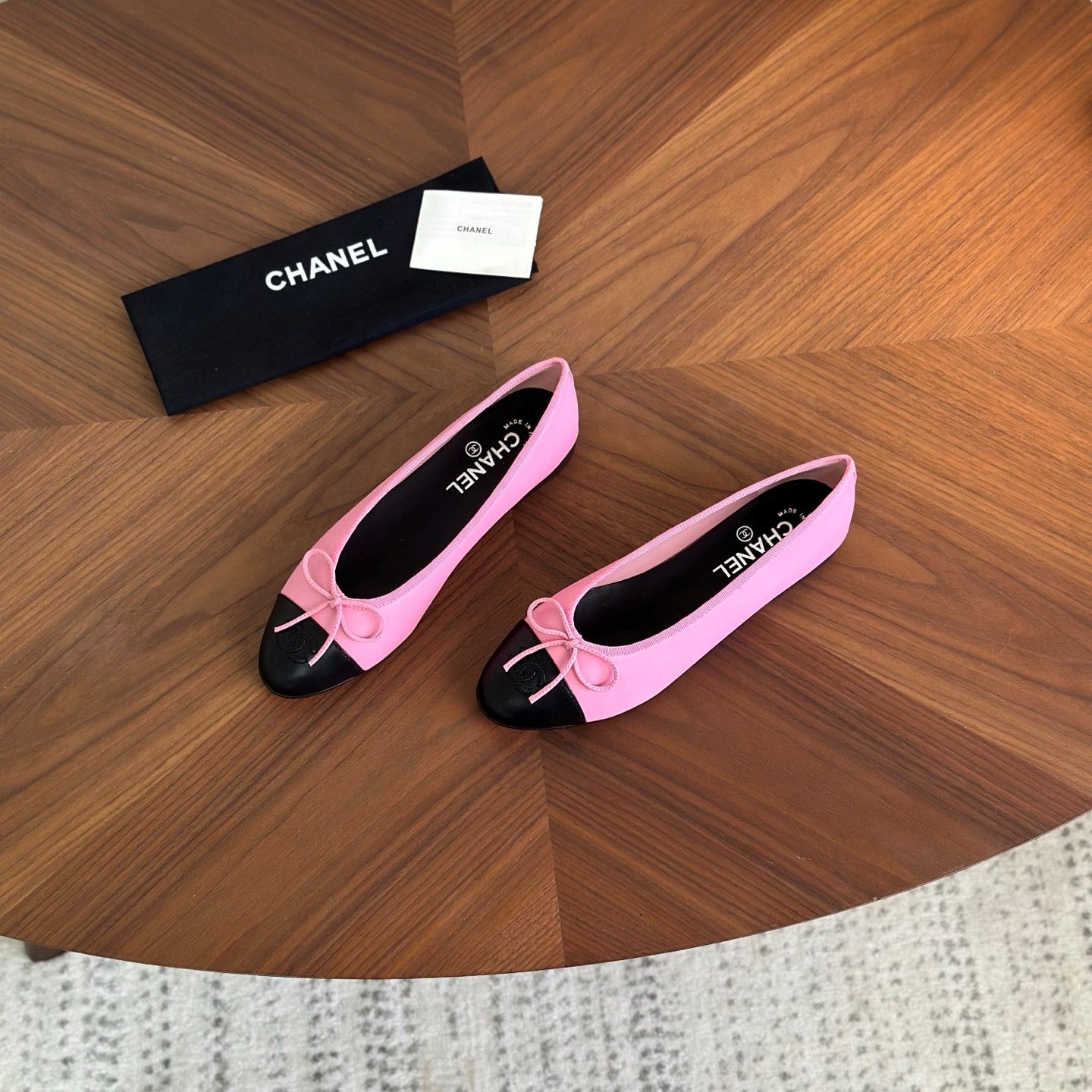 CC 26s Ballet Flat Pink Black Calfskin 938175