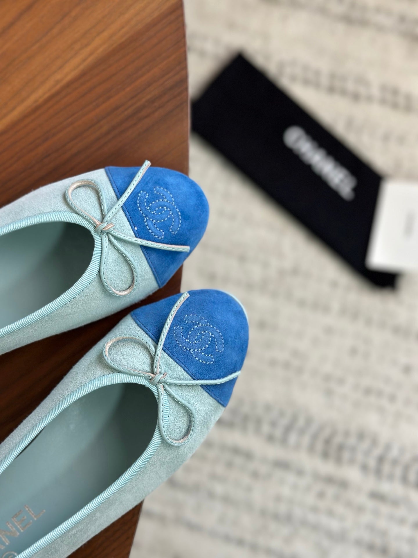 CC 26s Ballet Flat Light Blue Dark Blue Suede 938181