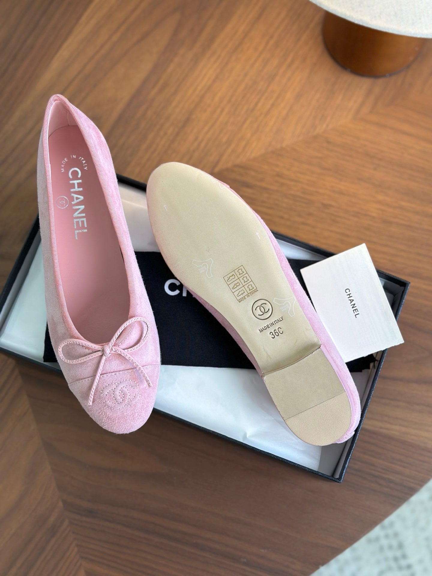 CC 26s Ballet Flat Light Pink Suede 938183