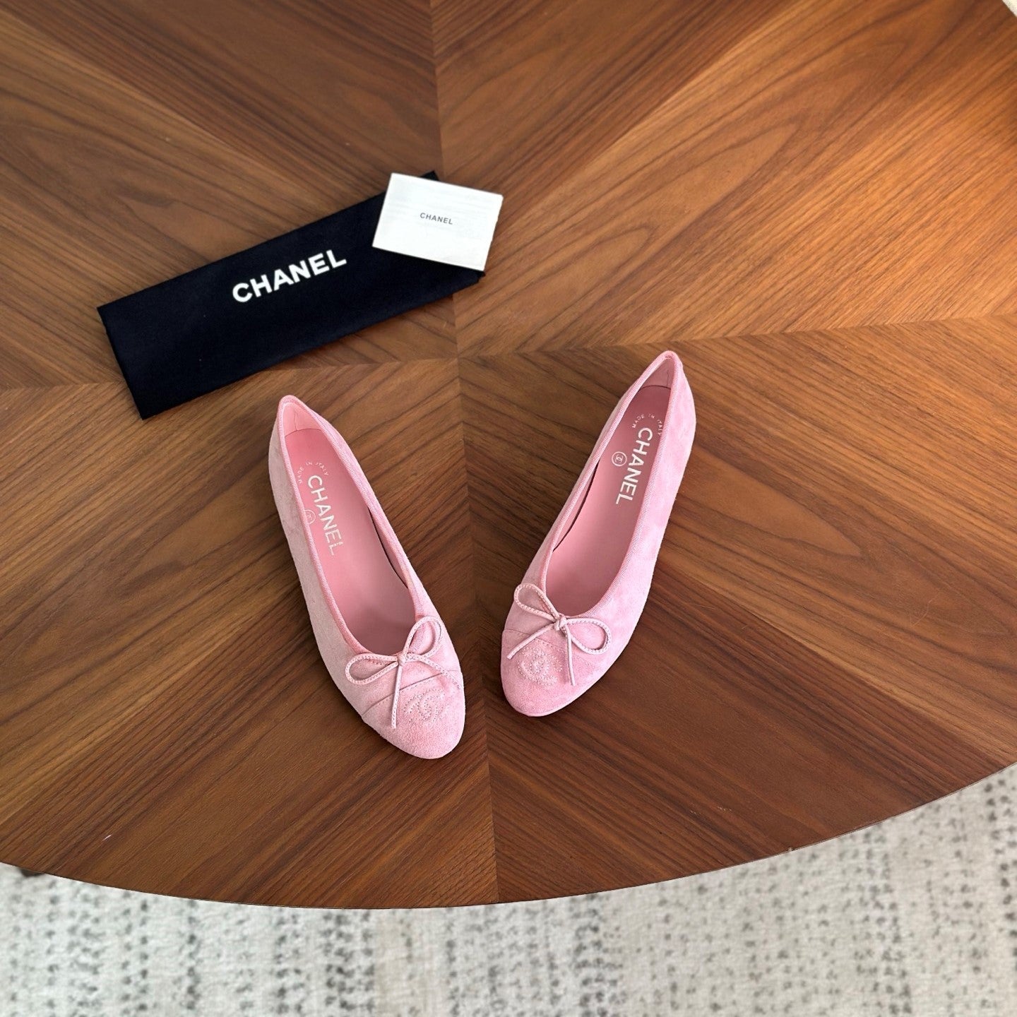 CC 26s Ballet Flat Light Pink Suede 938183