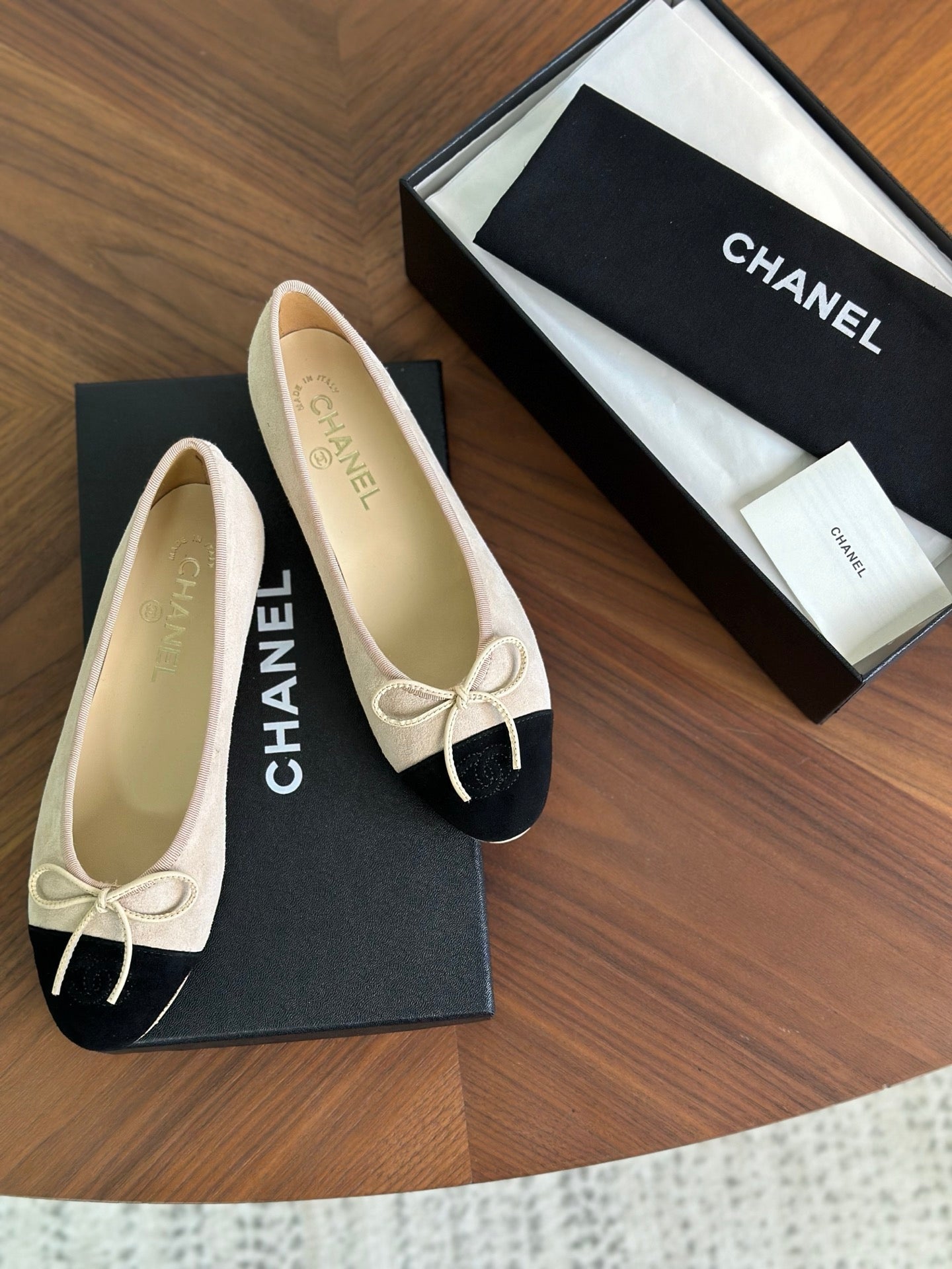 CC 26s Ballet Flat Black Khaki Suede 938185