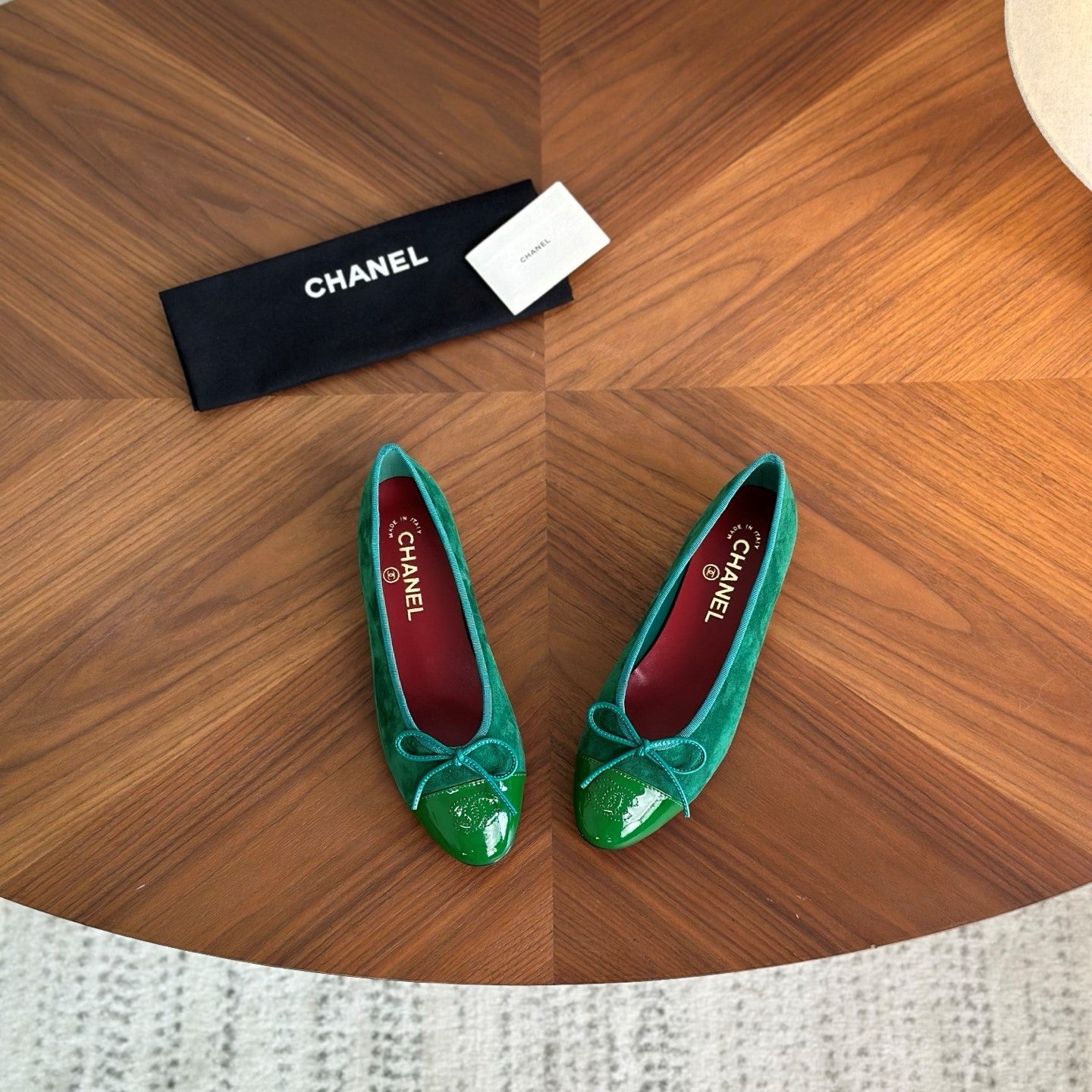 CC 26s Ballet Flat Green Glossy Leather Suede 938191