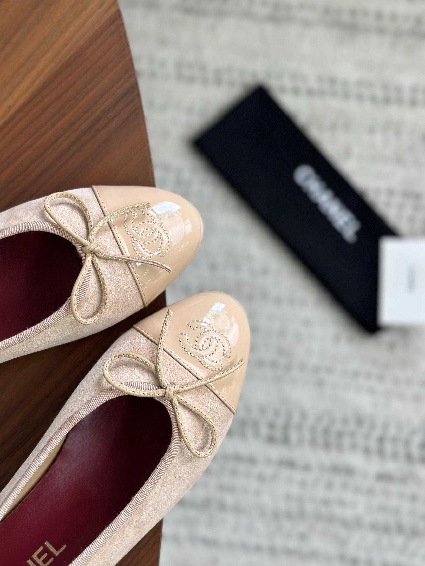 CC 26s Ballet Flat Khaki Suede Glossy Leather 938103