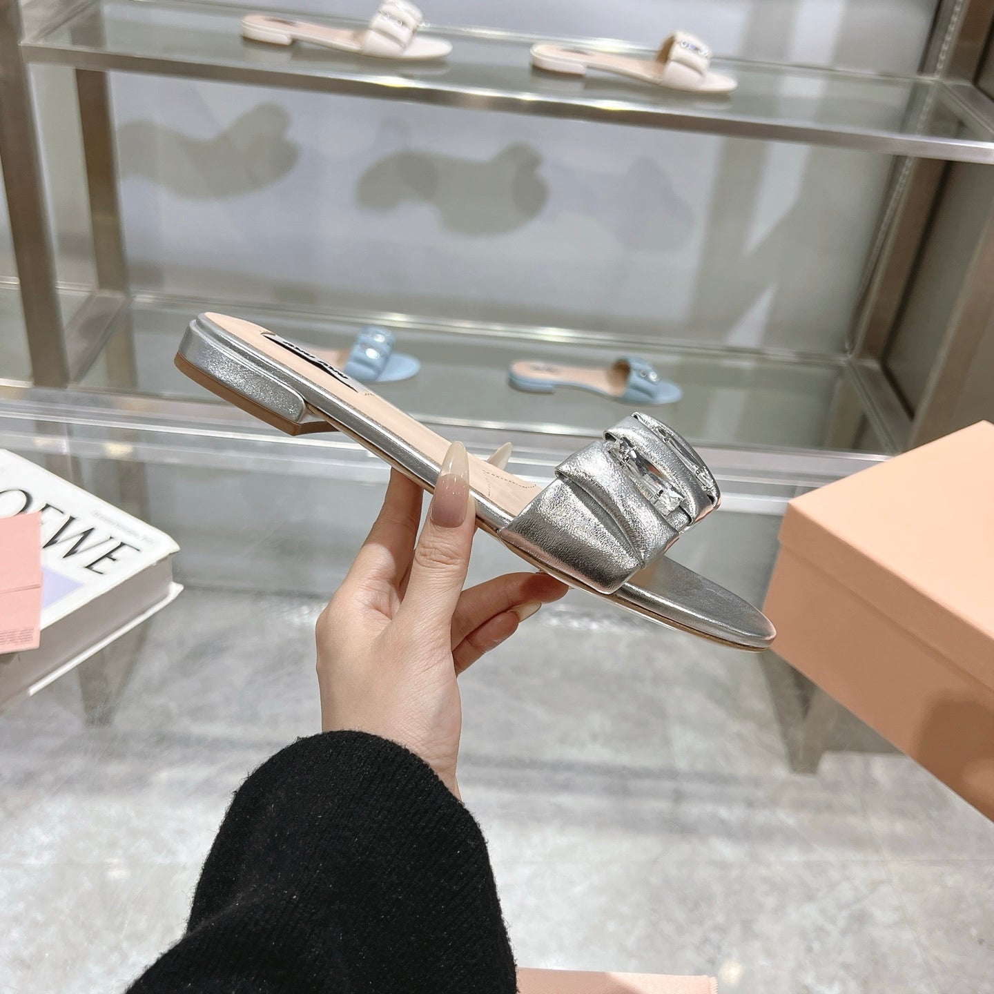 Miu 25C Slippers Silver Leather 235287