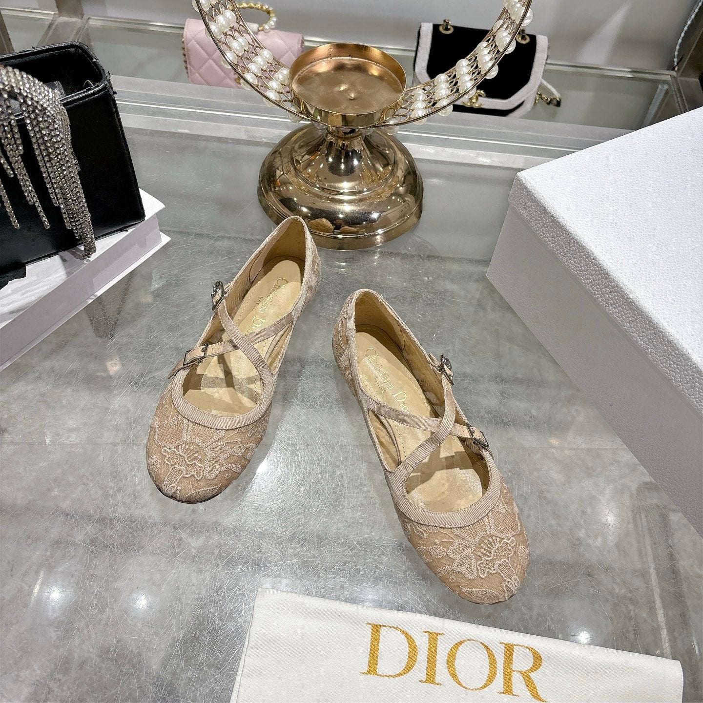 CD Very Ballet Flat Beige Lace 679840