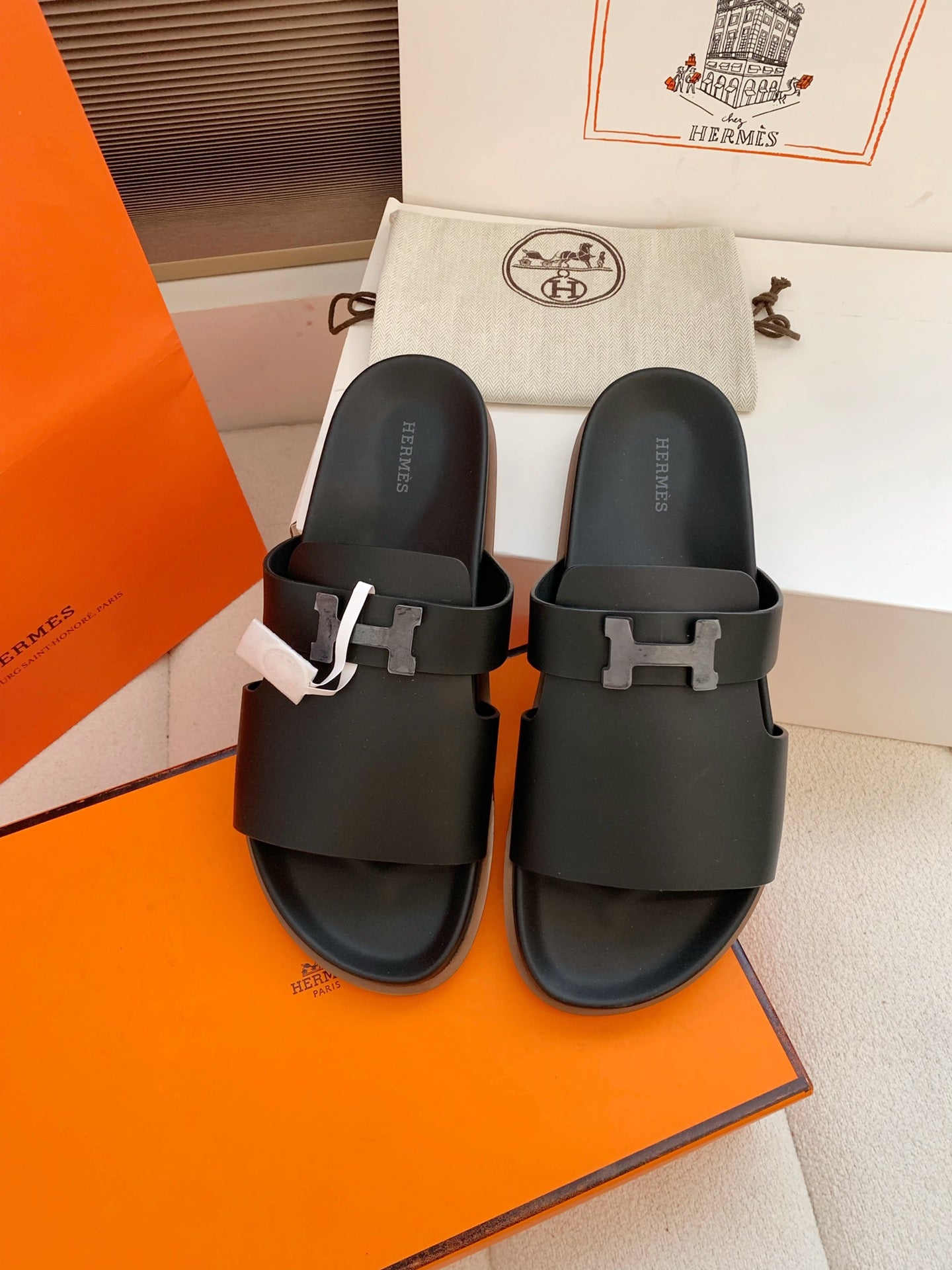 HM Men Jaures Sandal Black Sheepskin 614861