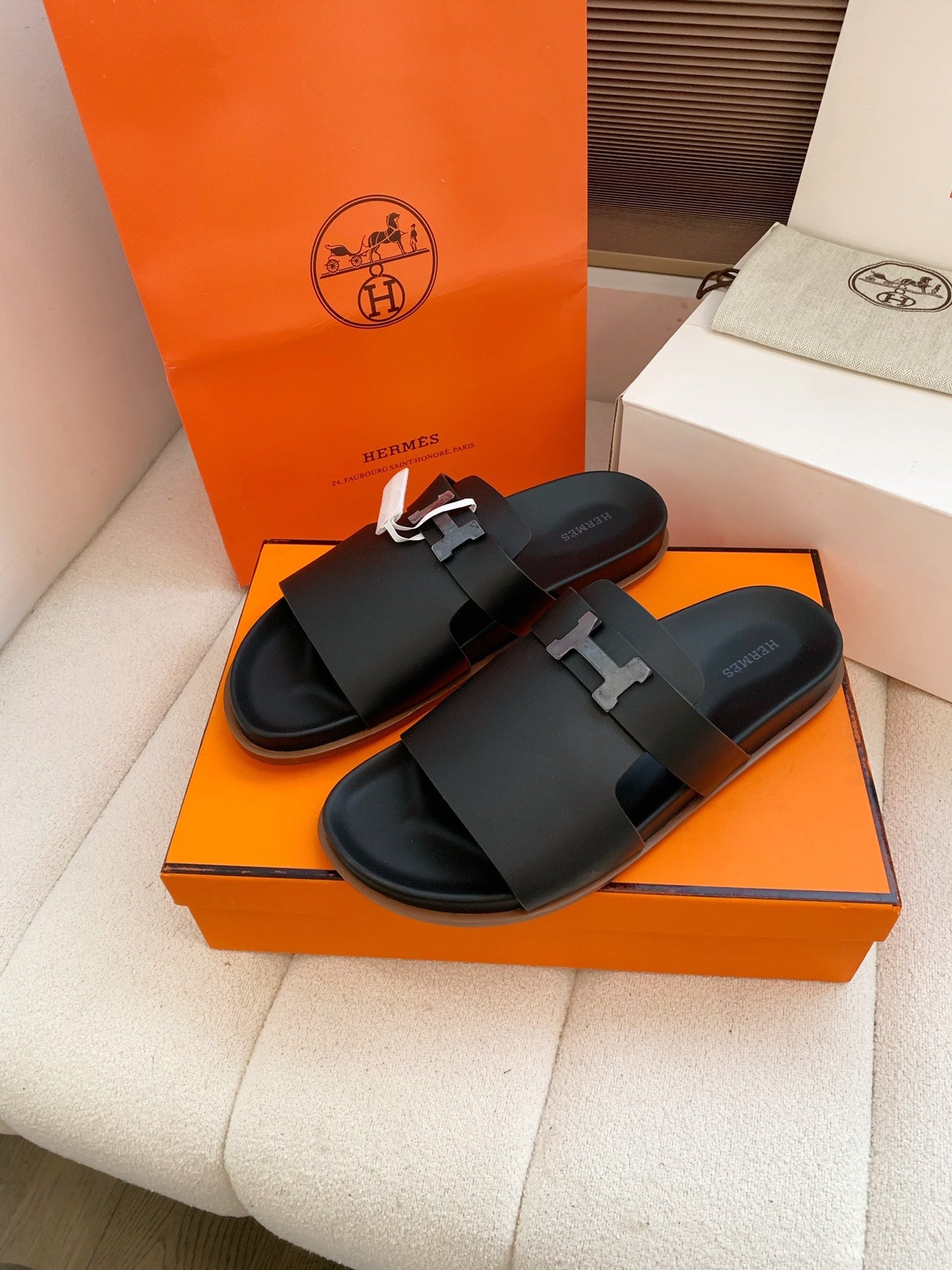 HM Men Jaures Sandal Black Sheepskin 614861