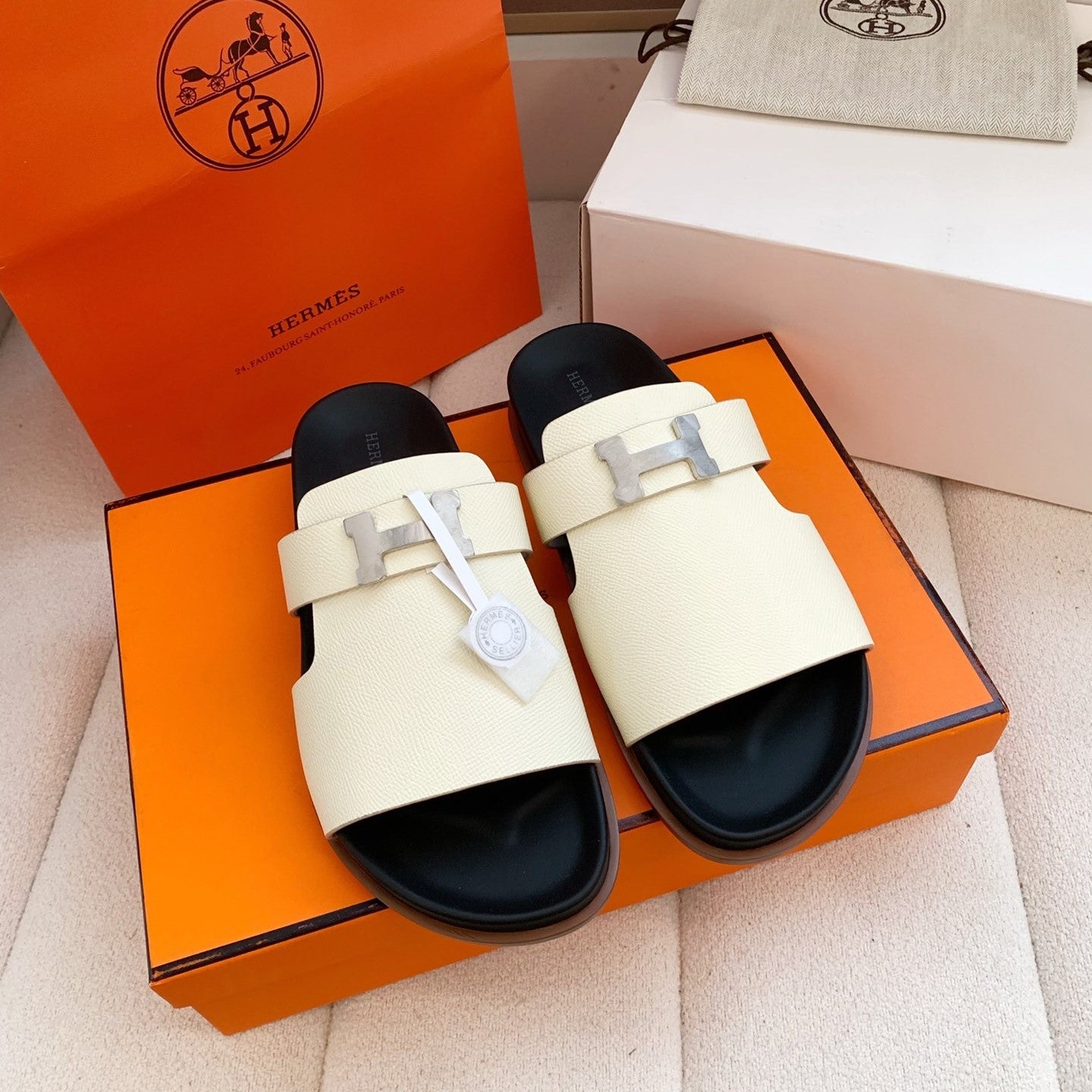HM Men Jaures Sandal Ivory Black Cowhide 614863