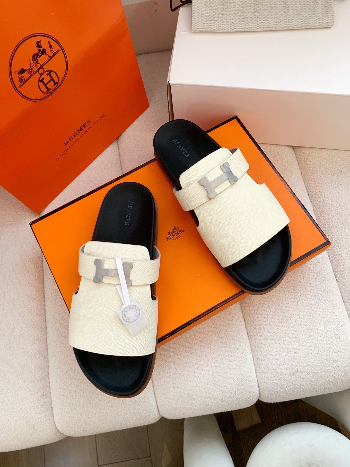 HM Men Jaures Sandal Ivory Black Cowhide 614863