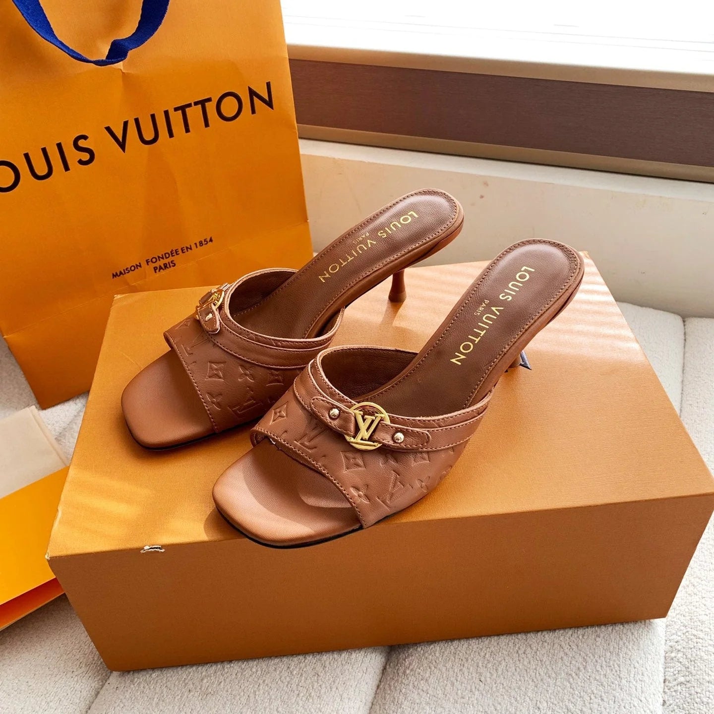 LV 26s High Heels 55 Slippers Brown Sheepskin 614981