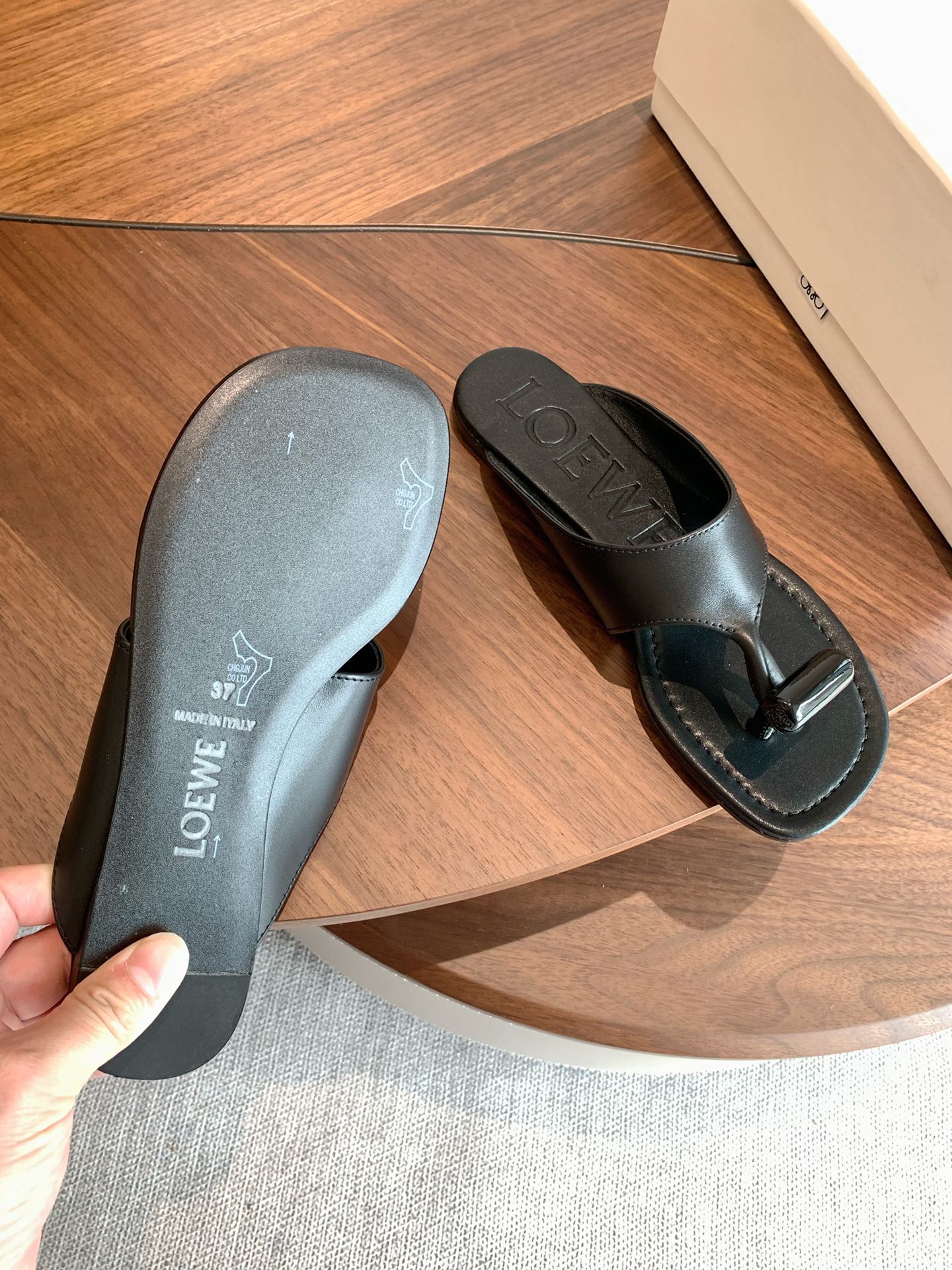 Loewe Toggle Sandals Black Leather 878017