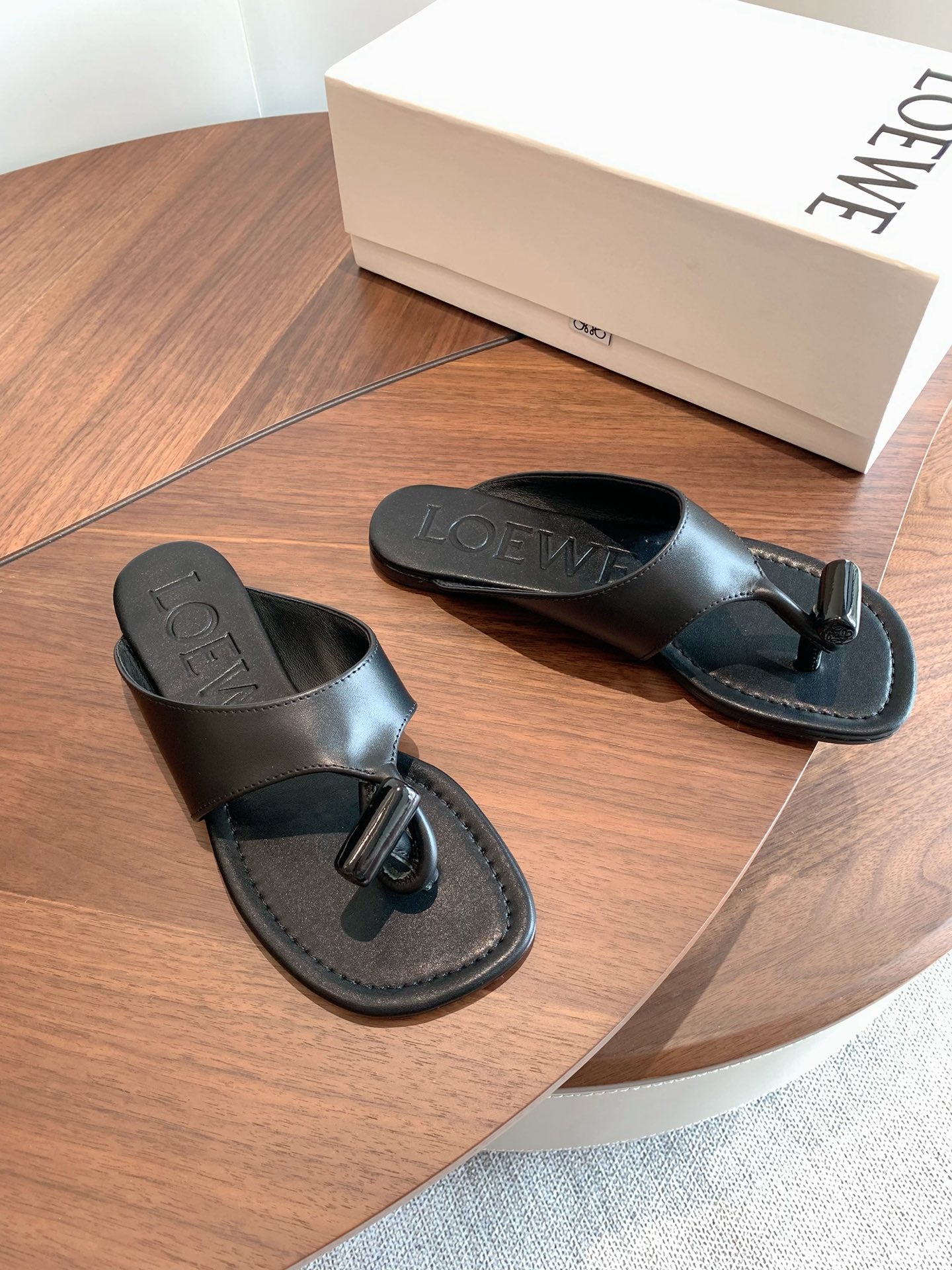 Loewe Toggle Sandals Black Leather 878017